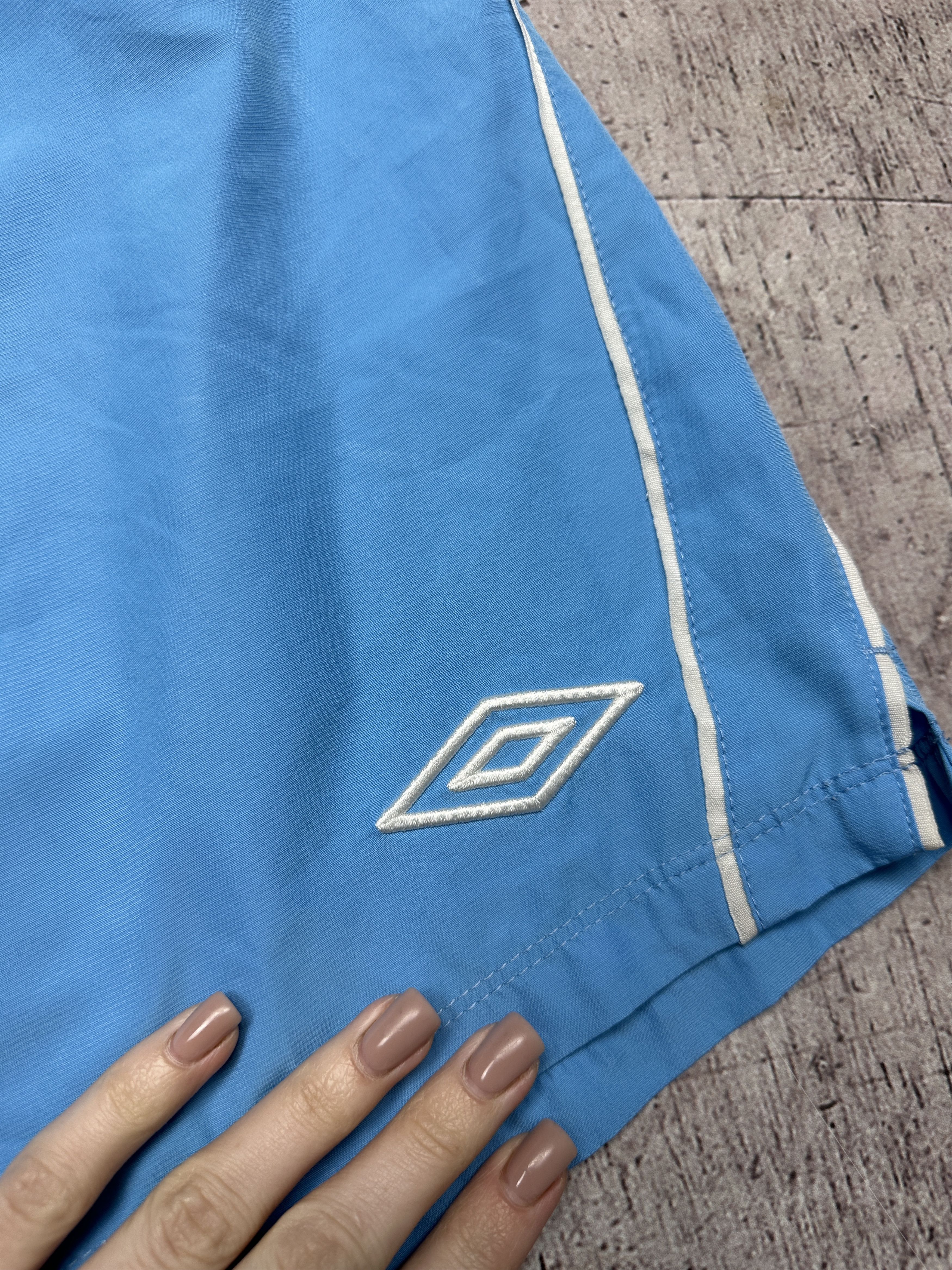 Umbro Umbro Mens Nylon Shorts Size US 34 / EU 50 - 3 Thumbnail