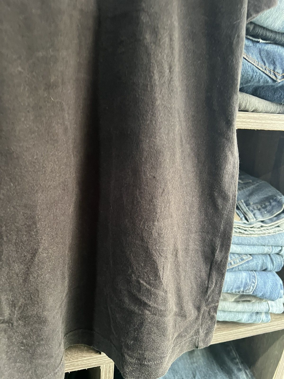 Disney 🔥Sun Faded Uniqlo Disney Pirates of The Carribean Tee Size US M / EU 48-50 / 2 - 7 Thumbnail