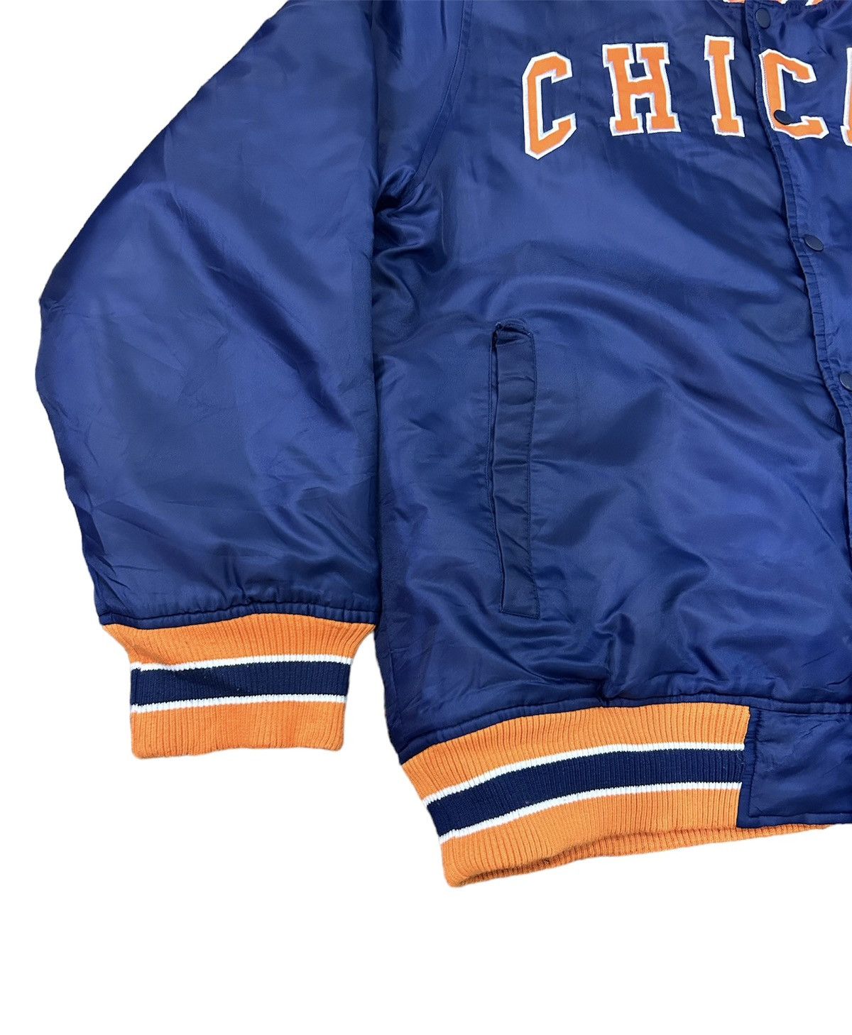 Japanese Brand × NFL Vintage NFL Chicago Escapism Satin Bomber Jacket Size XXL Size US XXL / EU 58 / 5 - 3 Thumbnail