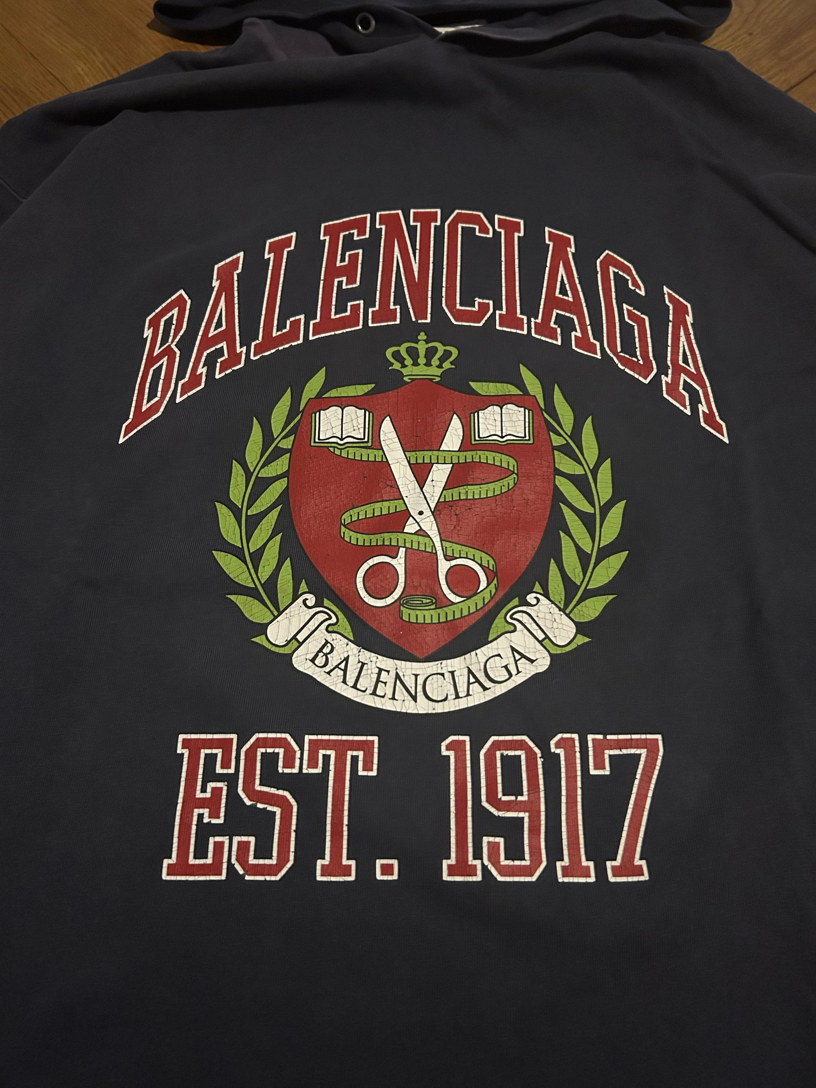 Balenciaga Sold • Balenciaga college 1917 hoodie Size US S / EU 44-46 / 1 - 4 Thumbnail