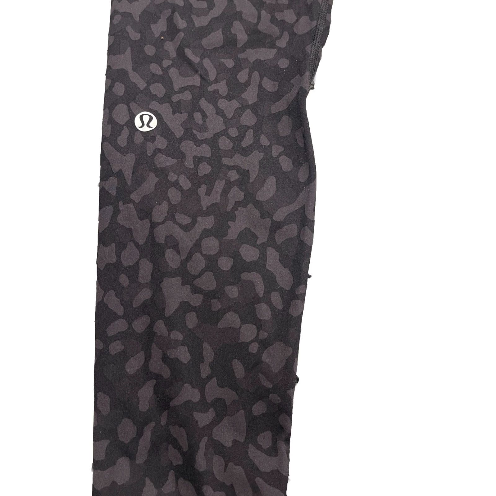 Lululemon Lululemon Leggings Women 8 Black Camouflage Ankle 22.5 Inseam Stretch Activewear Yoga Run Align Pant Athletic Womens Size 30" / US 8 / IT 44 - 6 Thumbnail