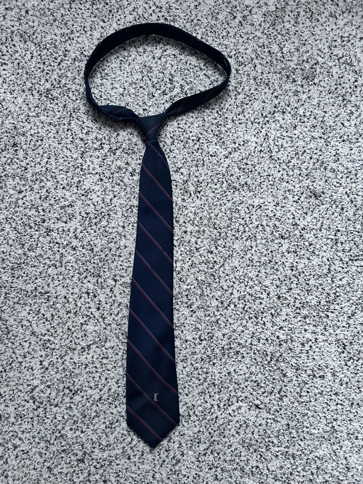 Yves Saint Laurent Vintae Yves Saint Laurent red, blue, and black tie Size ONE SIZE - 2 Thumbnail