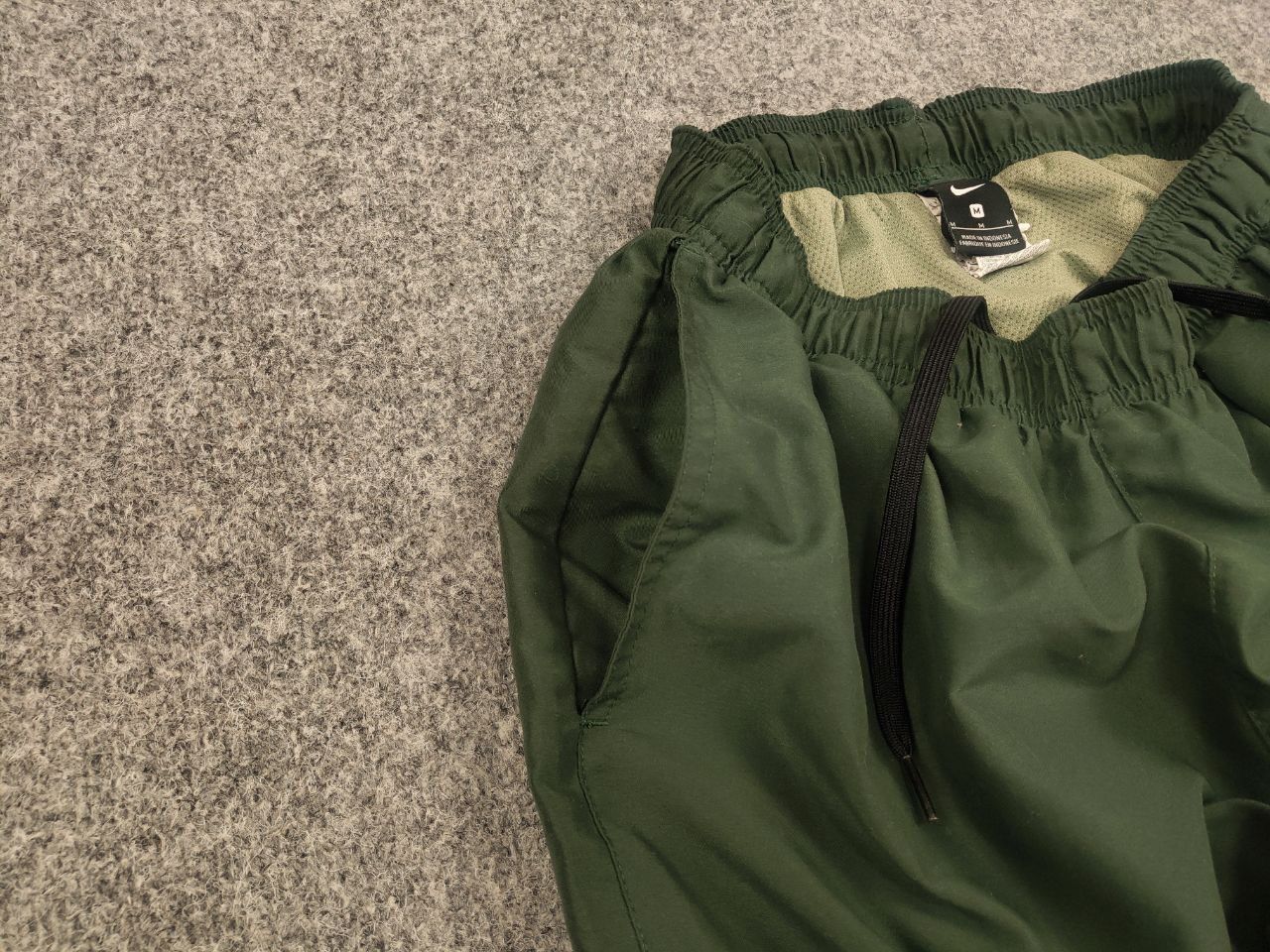 Nike Nike Vintage Dark Green Casual Pocket Shorts Y2K Style Size US 32 / EU 48 - 6 Thumbnail