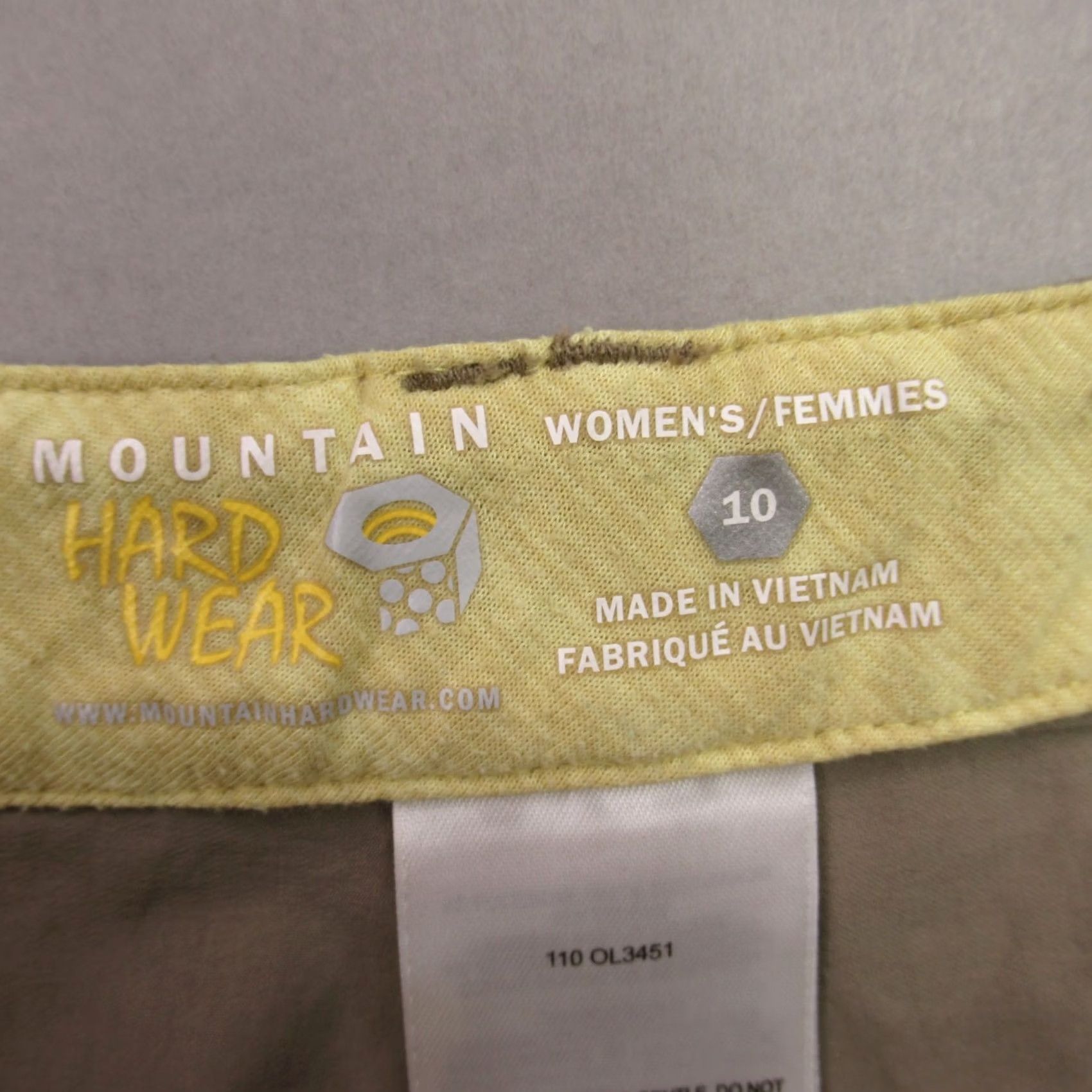 Mountain Hardwear Mountain Hardwear Shorts Womens Size 10 Lightweight Hiking Cargo Pockets Outdoors Beige Size 32" / US 10 / IT 46 - 3 Thumbnail