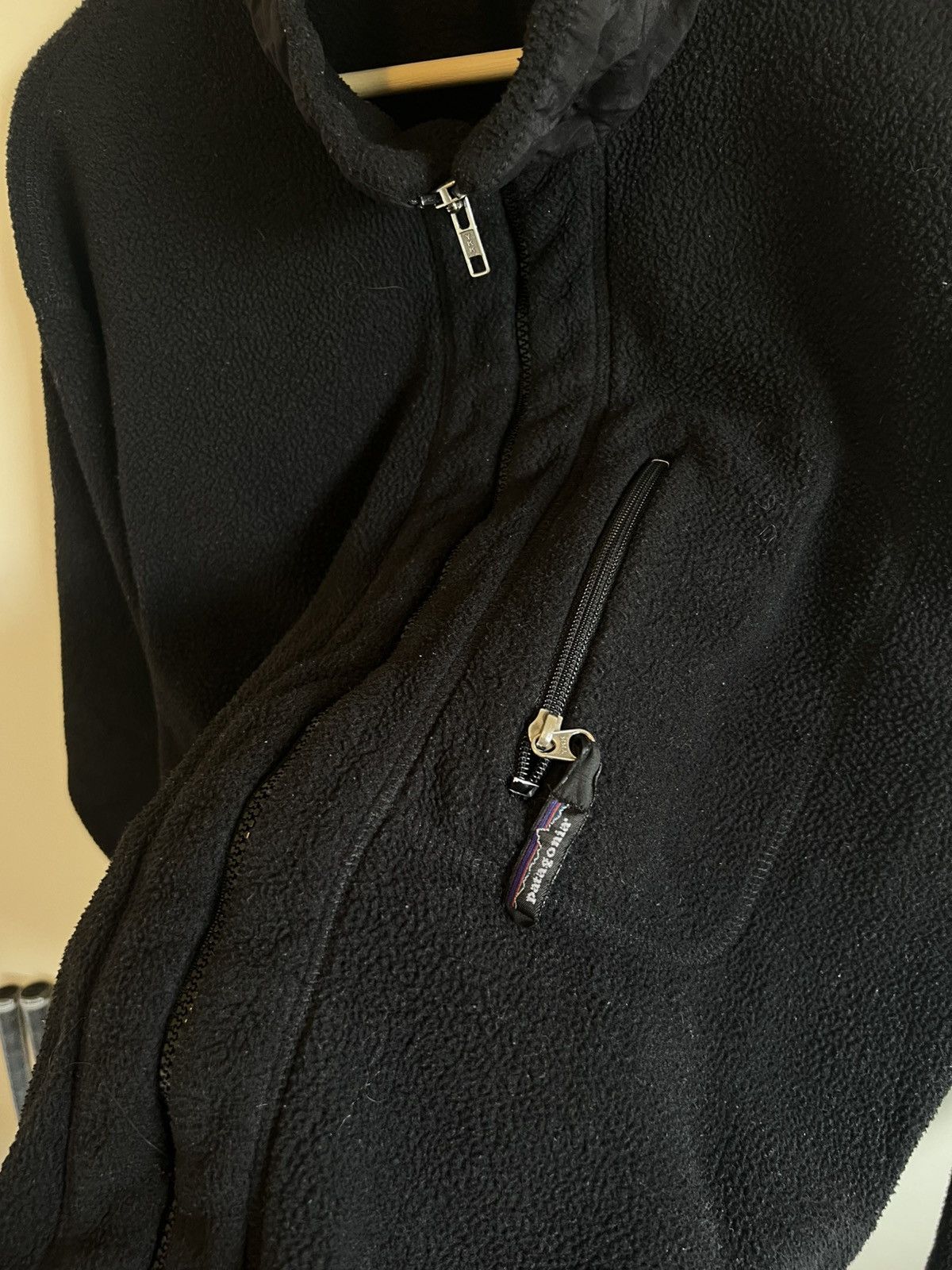 Patagonia Vintage Patagonia Synchilla Fleece Black size large Size US L / EU 52-54 / 3 - 2 Thumbnail