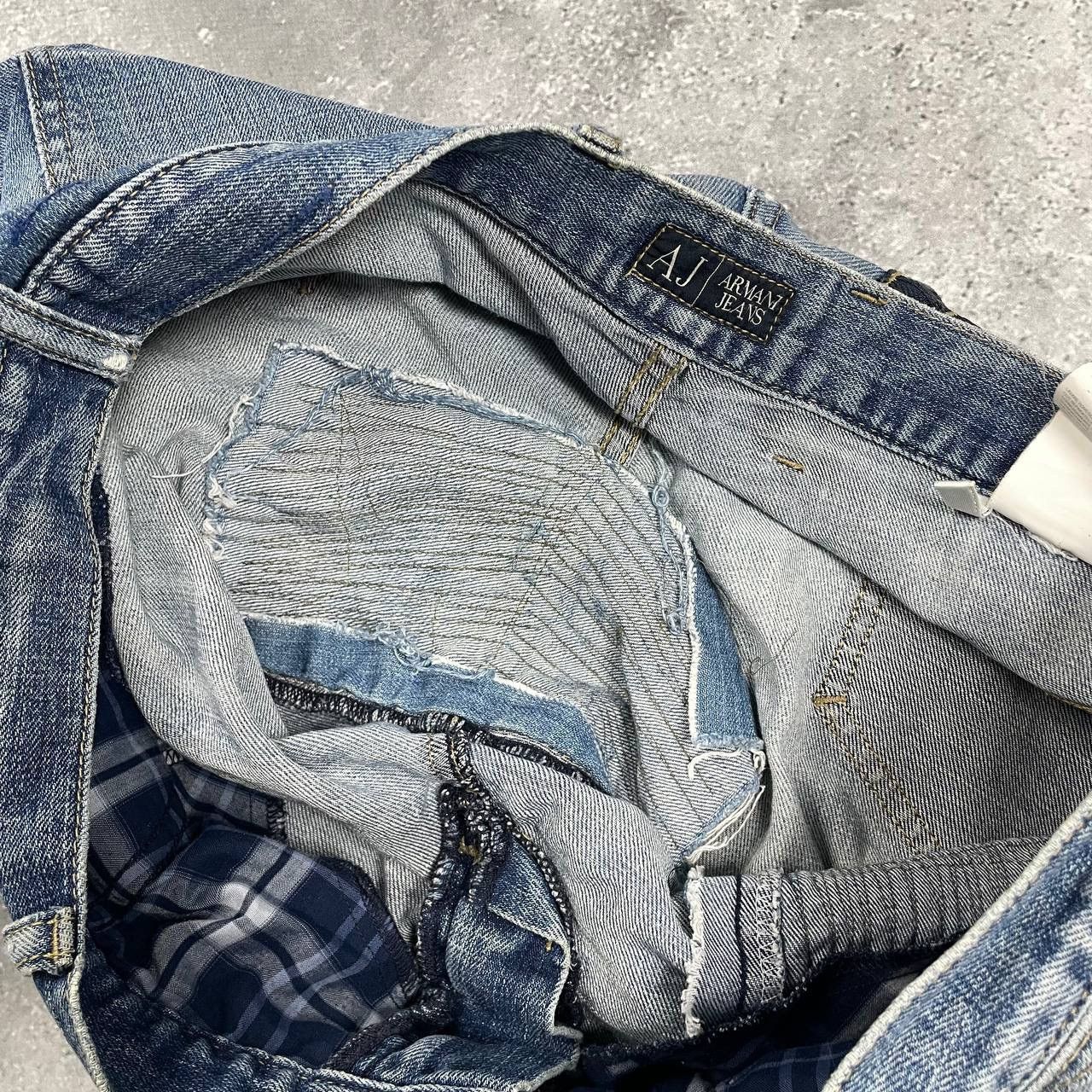 Armani Vintage 2000s ARMANI JEANS Distressed Y2K Jeans Blue Size 34 Size US 34 / EU 50 - 17 Thumbnail