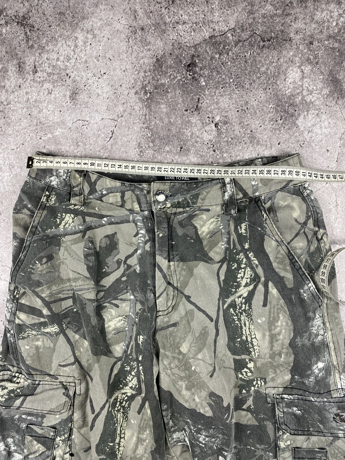 Japanese Brand × Vintage Vintage Cargo Camo Baggy Oversize Multi Pocket Pants Size US 30 / EU 46 - 11 Thumbnail