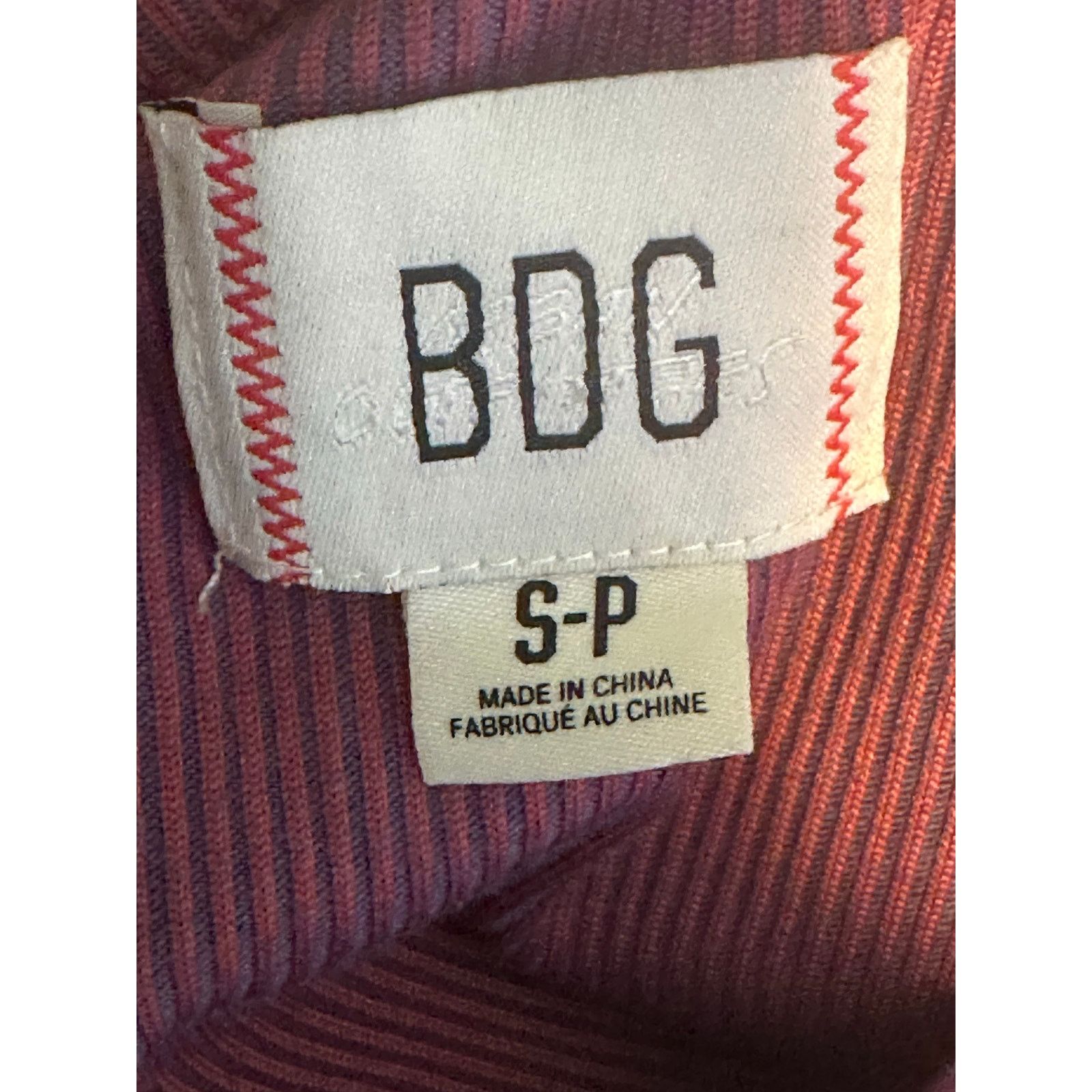 Bdg BDG Red Wine Crop Long Sleeve Ribbed Cutout Top size Small Size S / US 4 / IT 40 - 3 Thumbnail