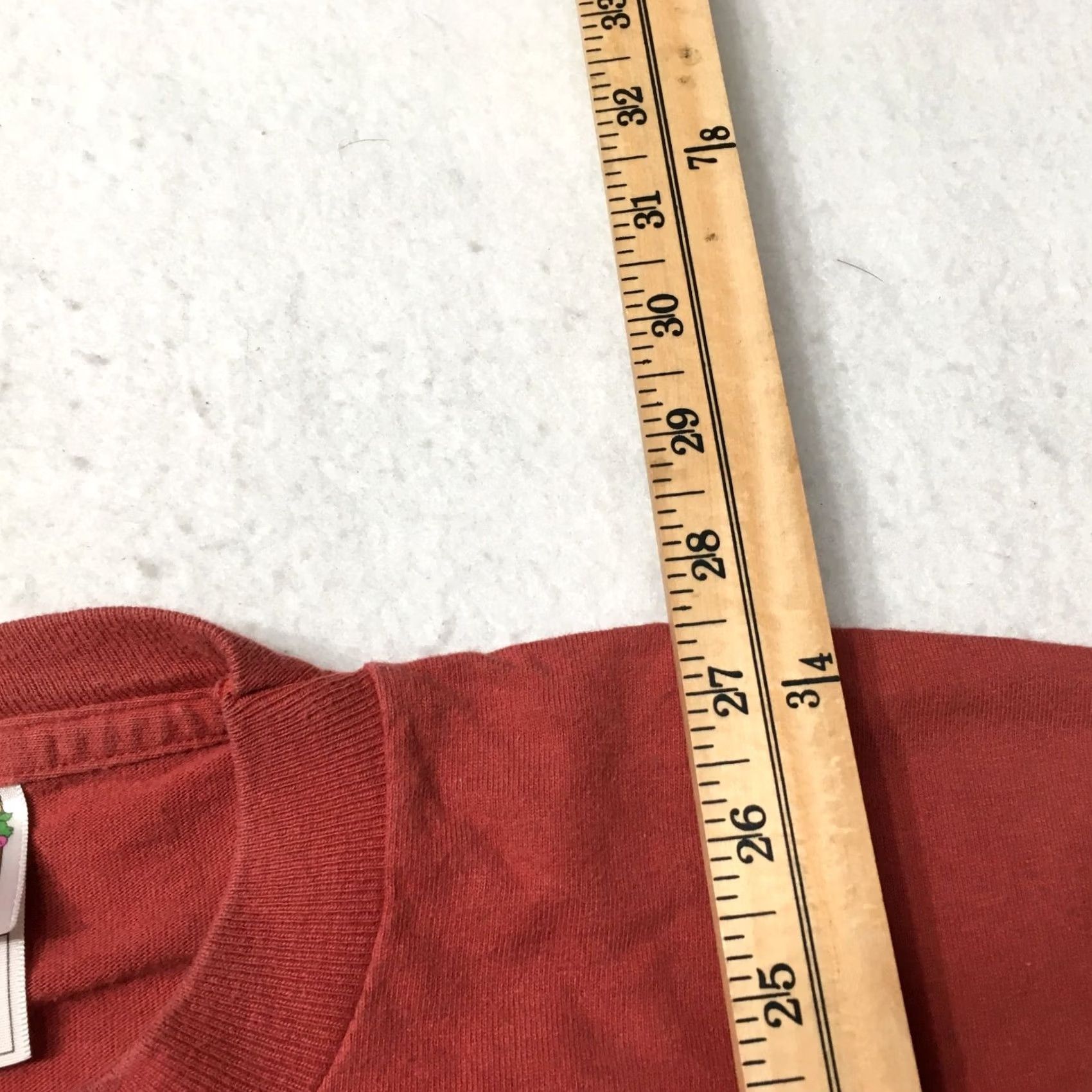 Fruit Of The Loom VINTAGE Fruit of the Loom T-Shirt Men Red 1990s 1994 1769 Basketball Logo Shirt XS? Size US L / EU 52-54 / 3 - 6 Thumbnail