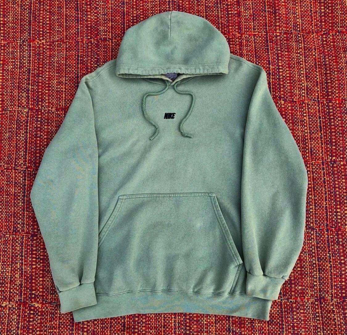 Nike × Vintage VTG CENTER SPELLOUT NIKE HOODIE Size US M / EU 48-50 / 2 - 1 Thumbnail