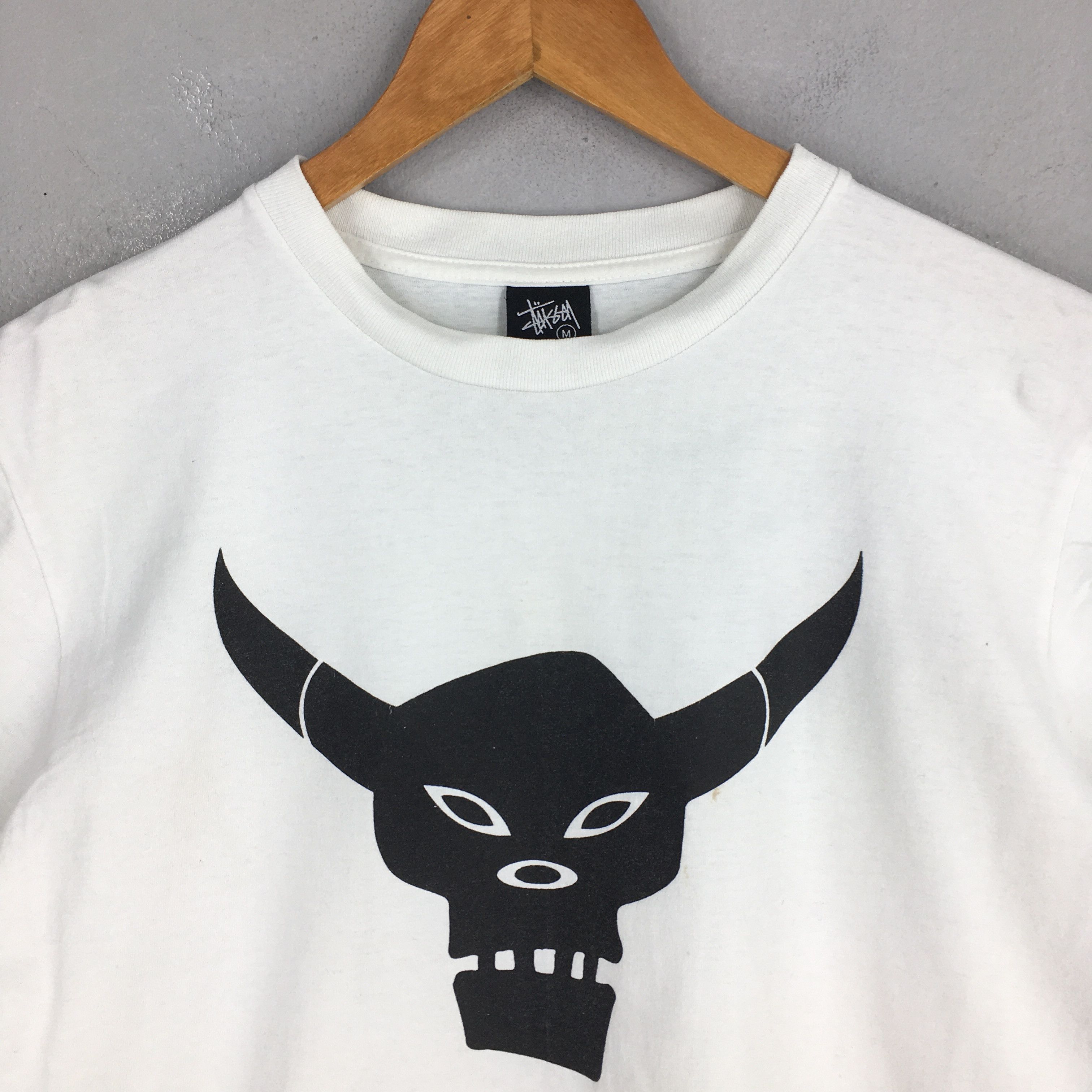 Other Vintage 90's Stussy Satan Skateboarding White T shirt Medium Size US M / EU 48-50 / 2 - 2 Thumbnail