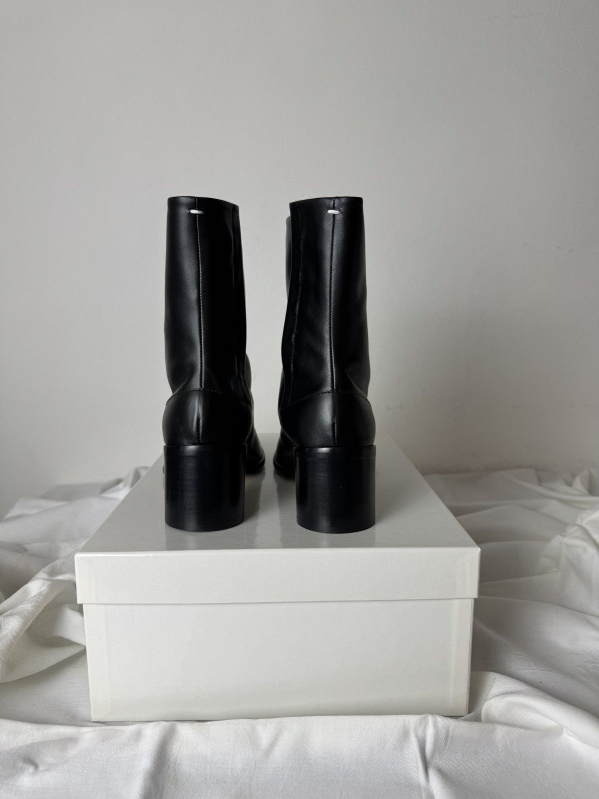Maison Margiela Maison Margiela Tabi Ankle Boots - Black 40 Size US 7 / EU 40 - 5 Thumbnail