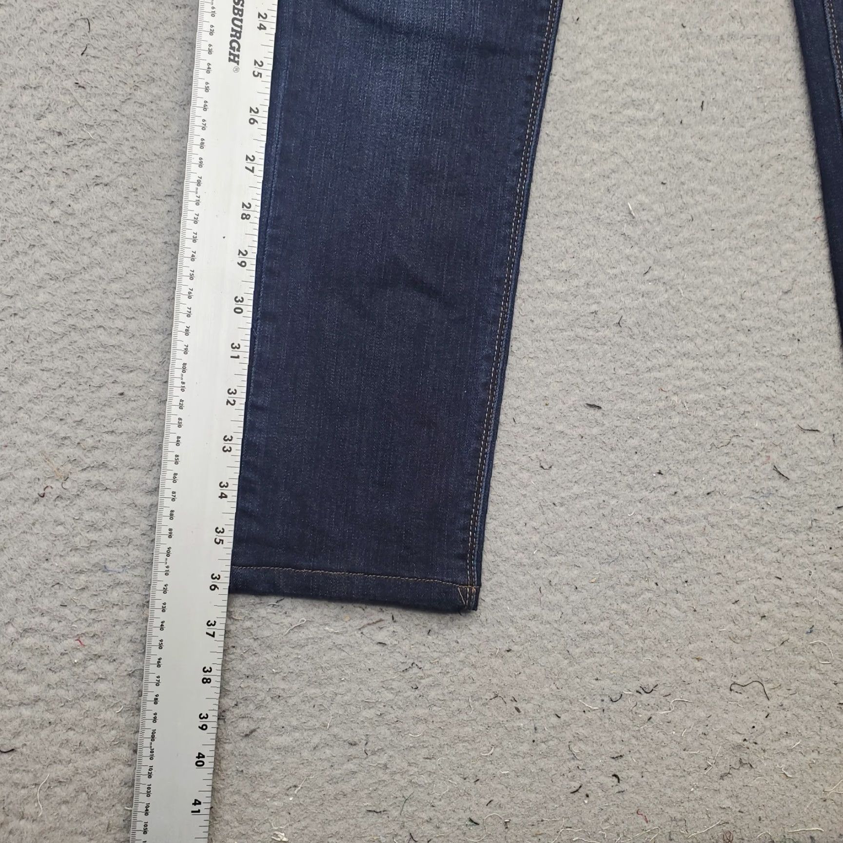 White House Black Market White House Black Market Jeans Women's 0R Blue Denim Slim Leg Streetwear 5-Pocket Design 27 Inseam Size 25" / US 0 / IT 36 - 3 Thumbnail