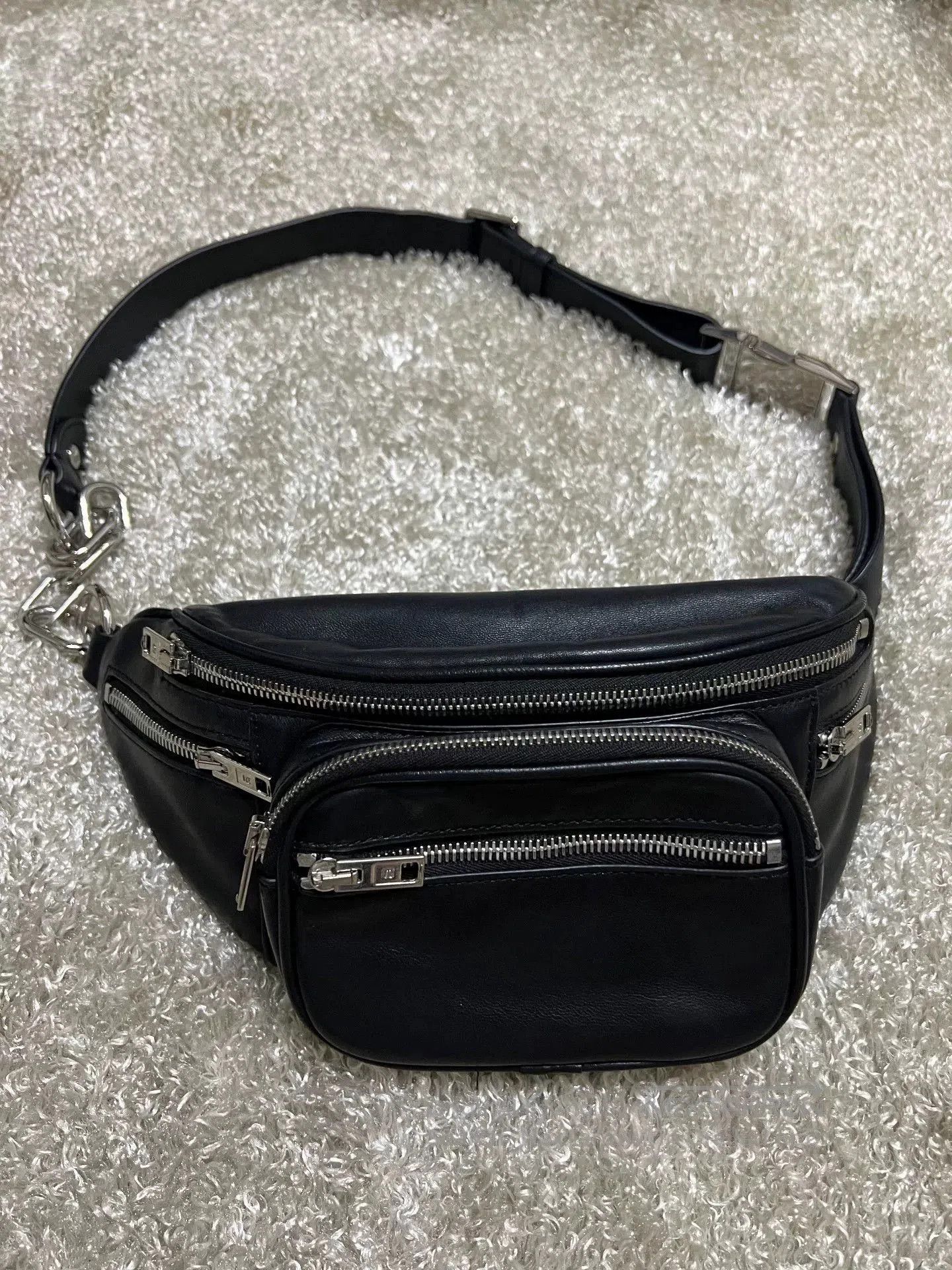 Alexander Wang Alexander Wang Black Leather Fanny Pack. Size ONE SIZE - 1 Thumbnail