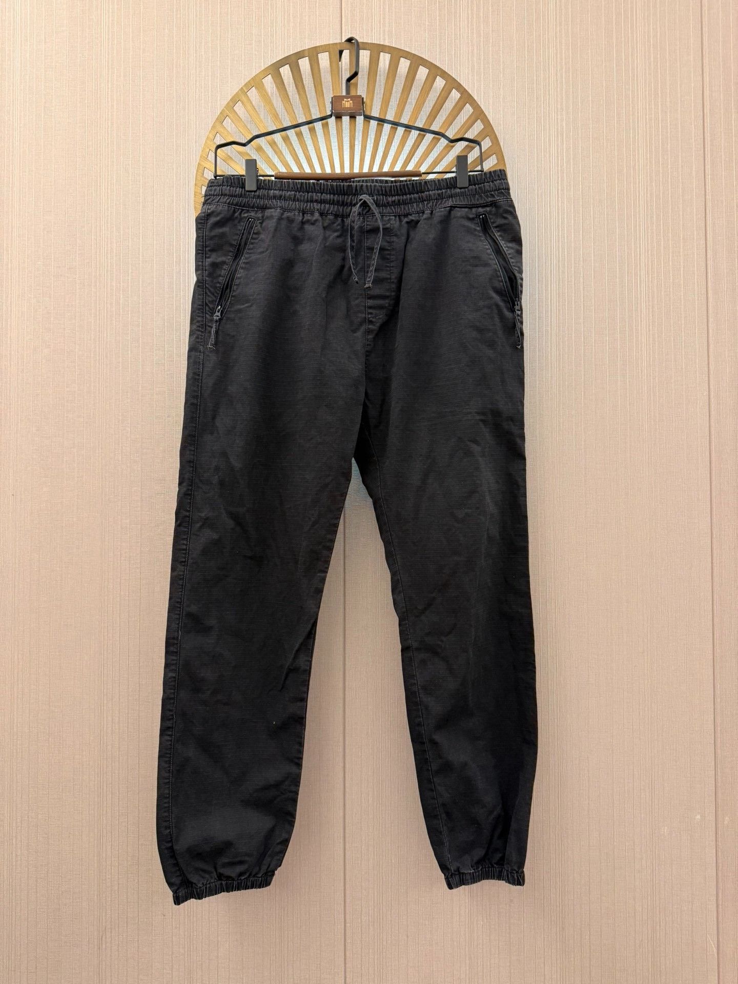 Other Cargo Black Casual Pants L Men Size US 34 / EU 50 - 1 Thumbnail