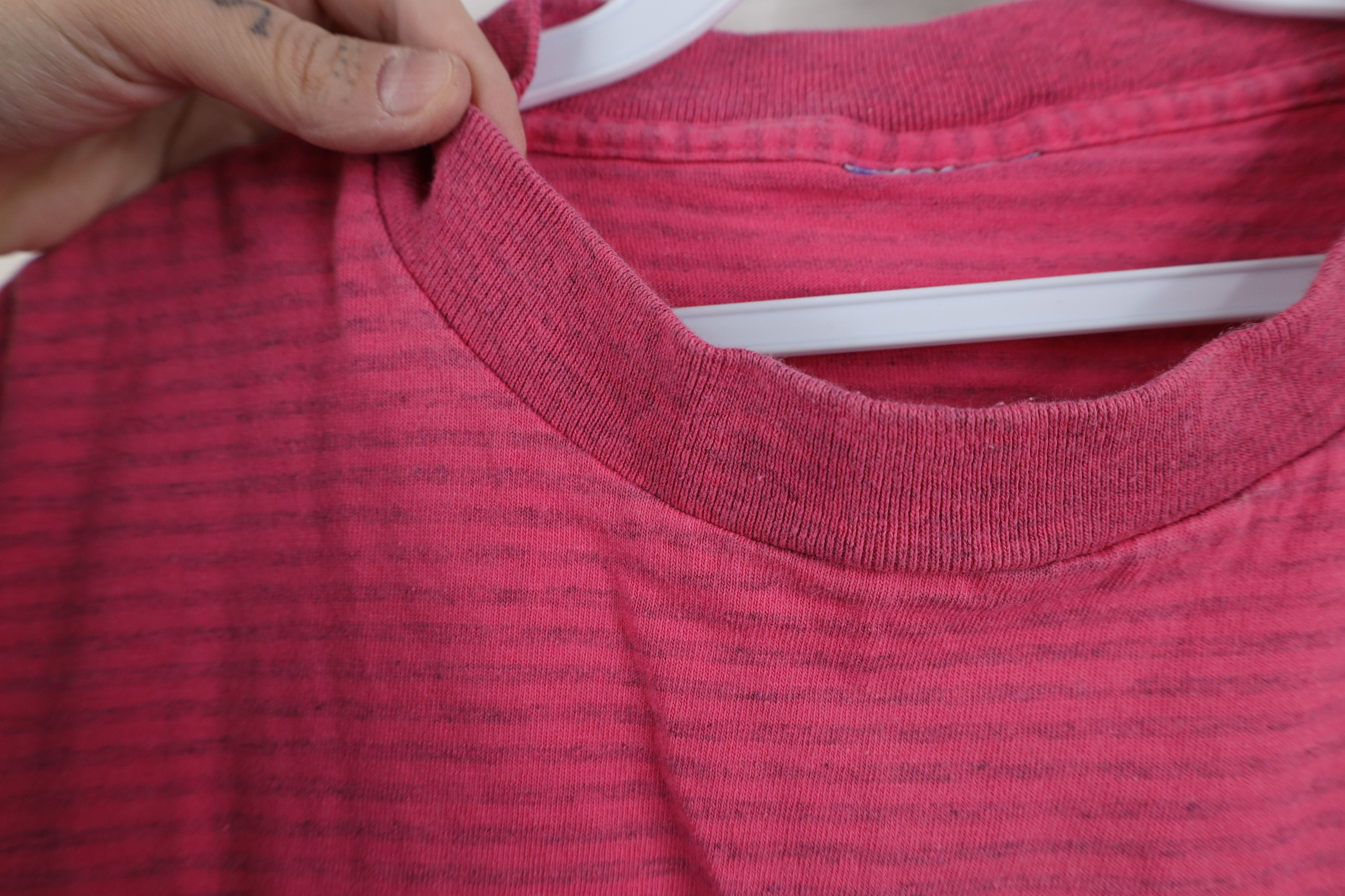 Vintage Vintage 90s Spell Out Striped Universal Studios T-Shirt Pink Size US M / EU 48-50 / 2 - 7 Thumbnail