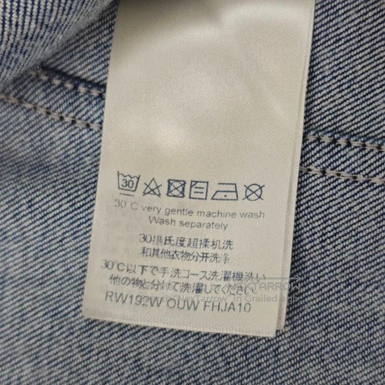 Louis Vuitton Louis Vuitton Washed dark blue gold button denim jacket Size M / US 6-8 / IT 42-44 - 6 Thumbnail