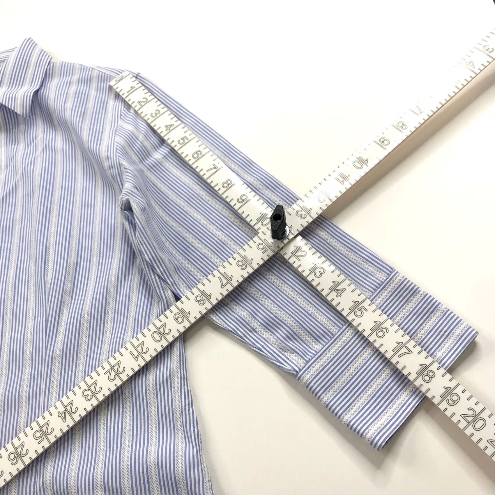 Vintage Foxcroft Non Iron Fitted 4 Button Long Sleeve Striped Dress Shirt Blue Size S / US 4 / IT 40 - 7 Thumbnail