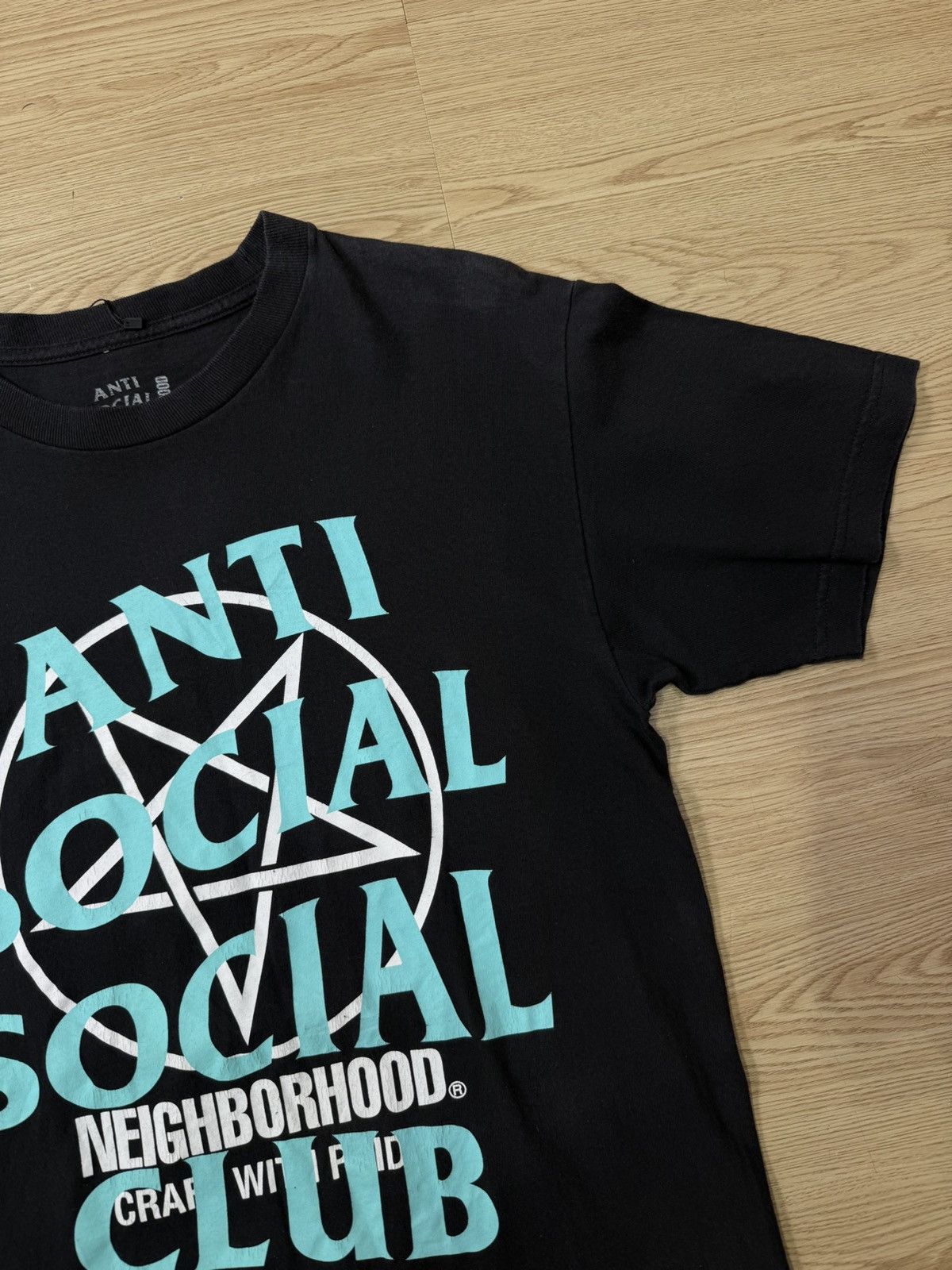 Anti Social Social Club × Neighborhood 90’s ANTI SOCIAL SOCIAL CLUB NEIGHBORHOOD RARE VINTAGE TEE Size US M / EU 48-50 / 2 - 3 Thumbnail