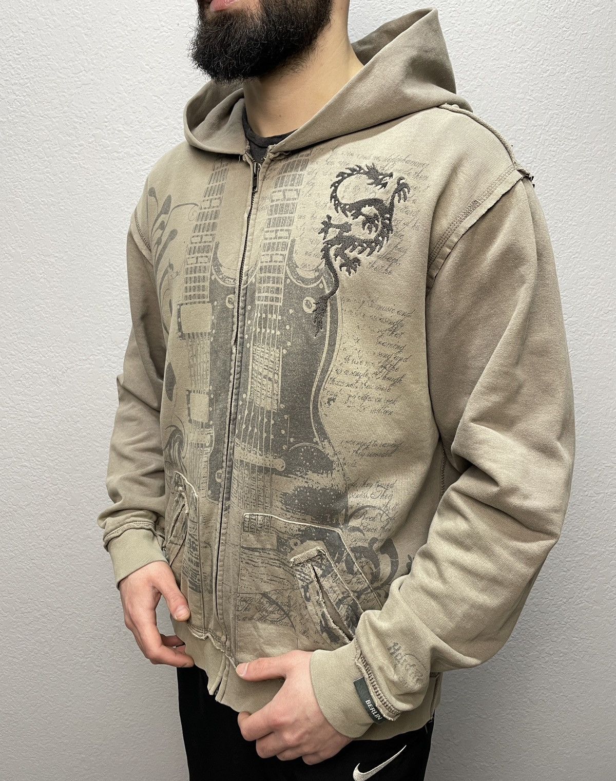 Hard Rock Cafe Vintage Y2K Hard Rock Cafe Berlin Over Print Zip Hoodie Size US L / EU 52-54 / 3 - 4 Thumbnail