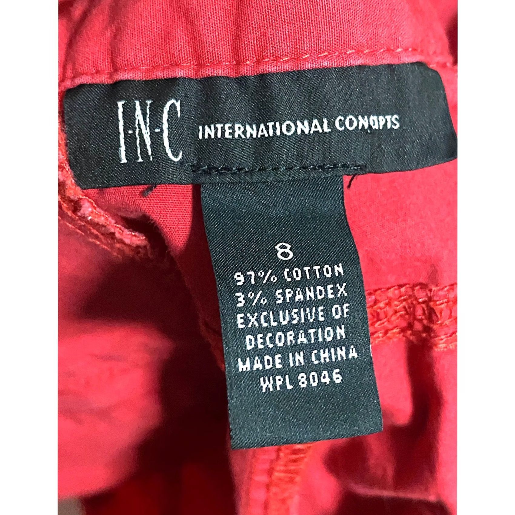 Vintage INC Red Shorts Womens 8 Curvy Fit Cuffed Zip Pocket Summer Glam Vacation Stretch Size 24" / US 00 / IT 34 - 7 Thumbnail