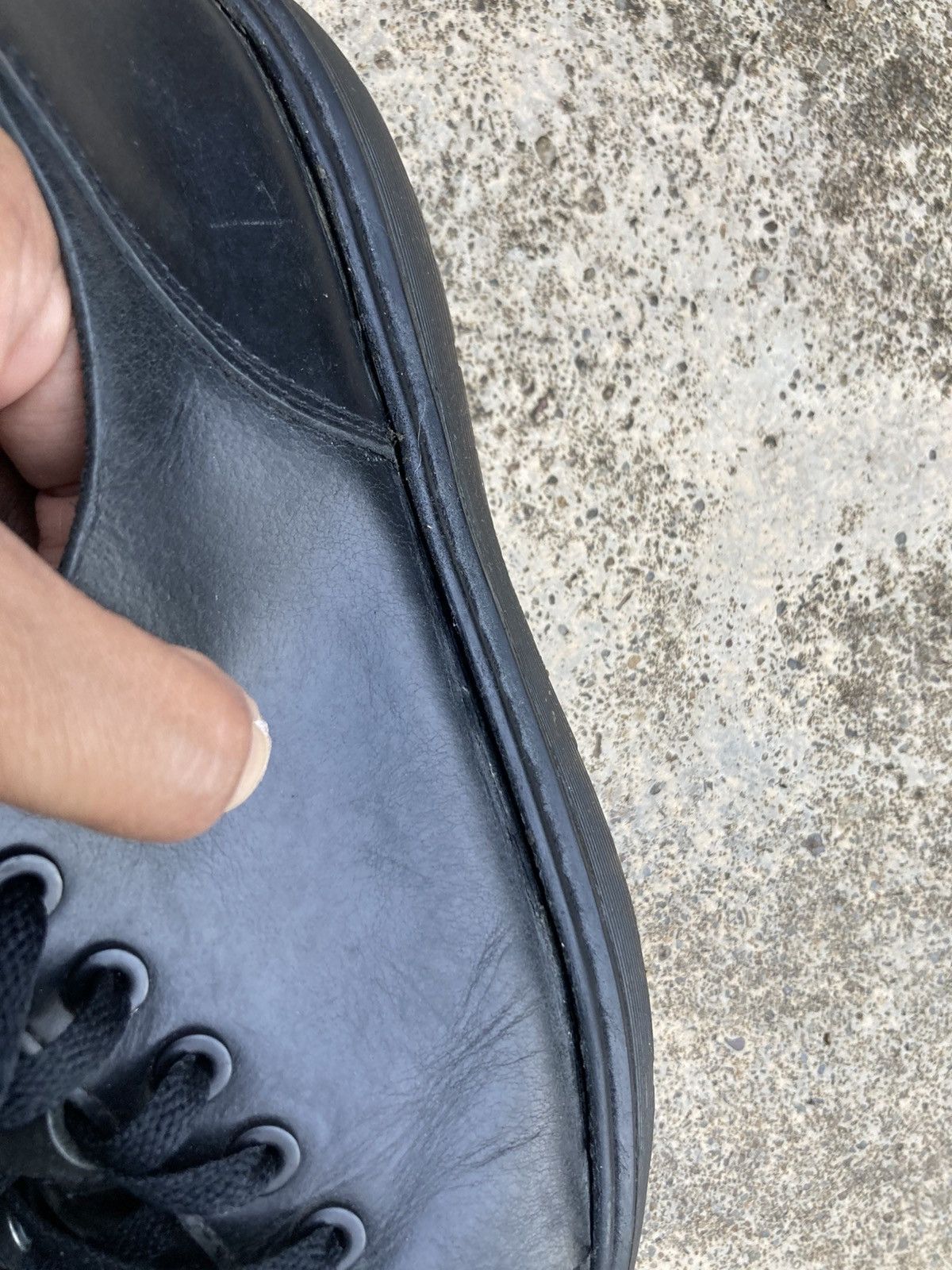 Dr. Martens Worn Dr. Martens Black Dante Shoes Size US 8 / EU 41 - 11 Thumbnail