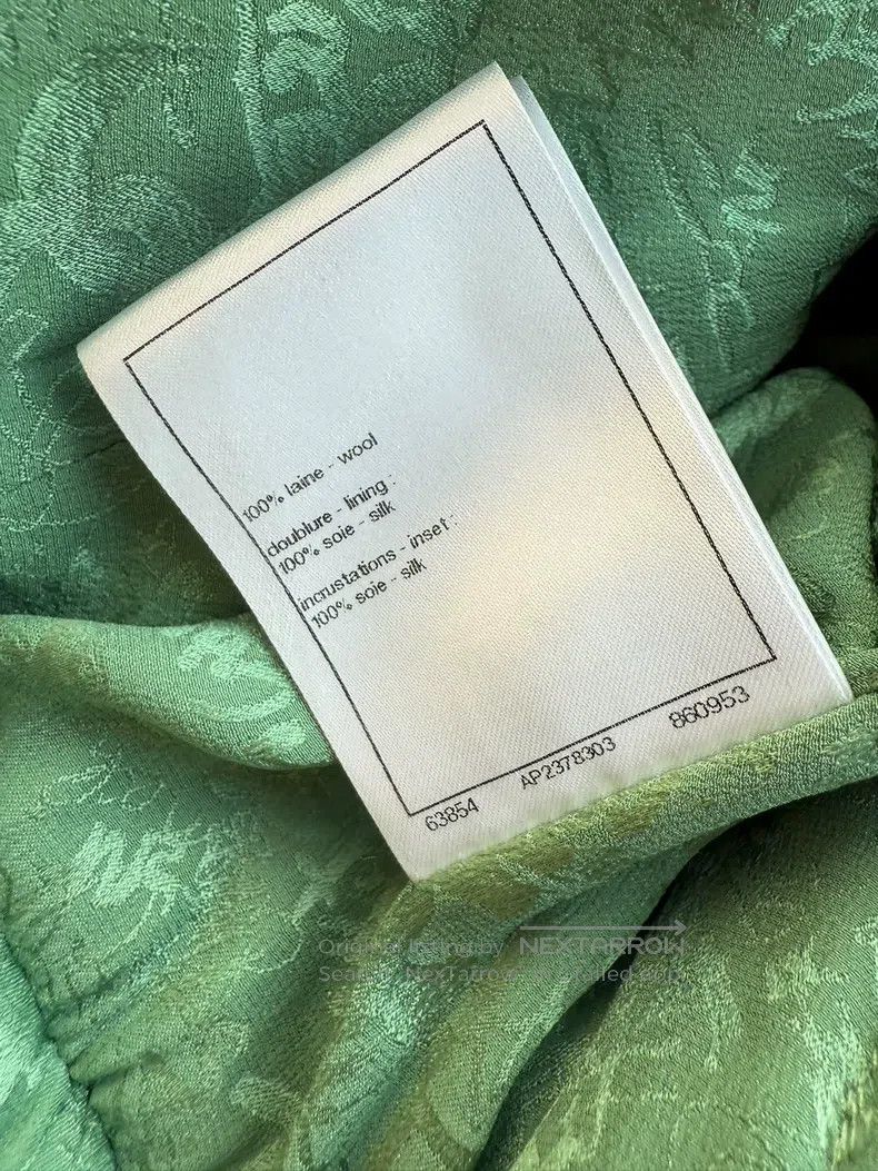 Chanel Chanel 24a green skirt Size 42" / US 20 - 7 Thumbnail