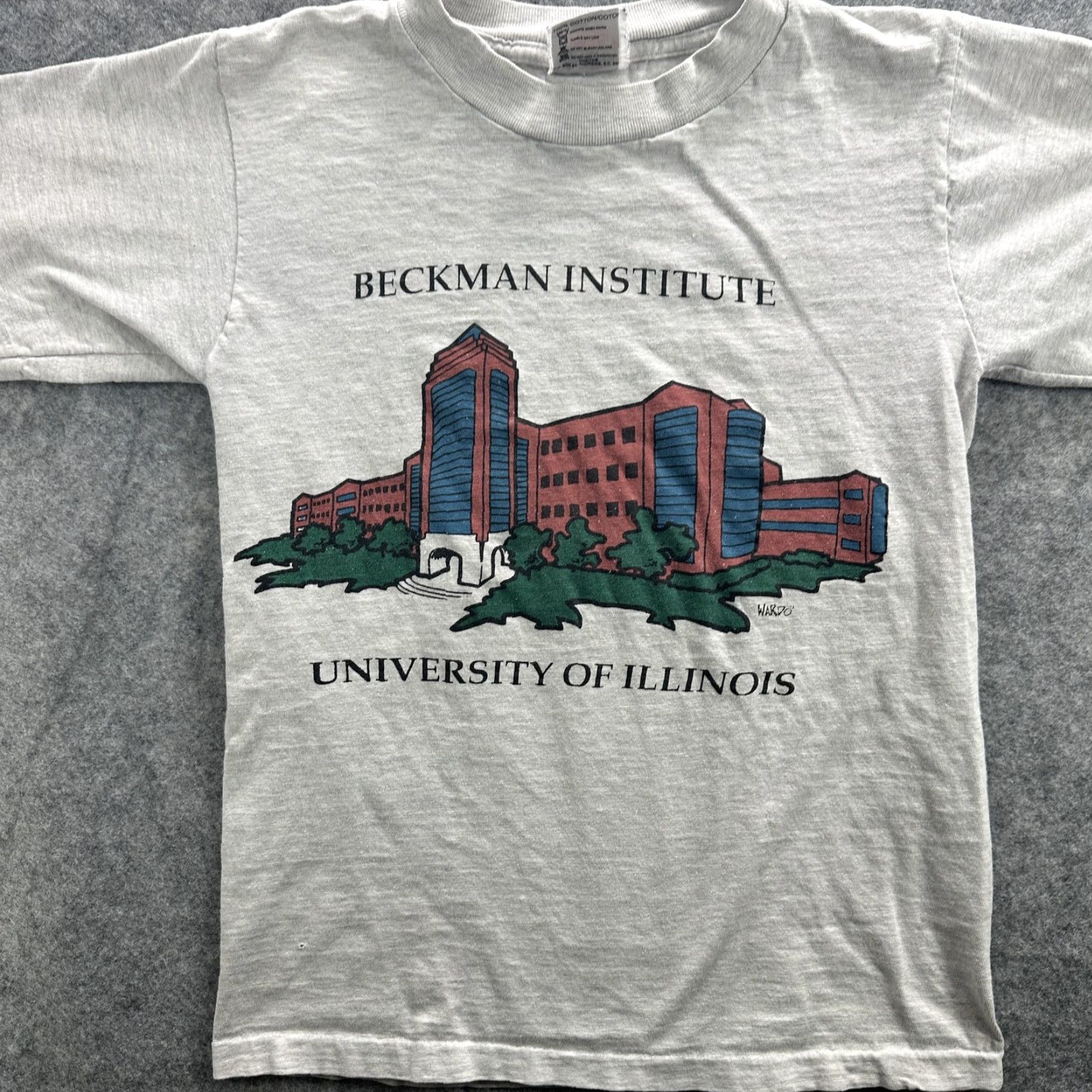 Vintage VINTAGE University of Illinois Shirt Mens Small College 90s Graphic Tee Gray Cotton Short Sleeve Size US S / EU 44-46 / 1 - 3 Thumbnail