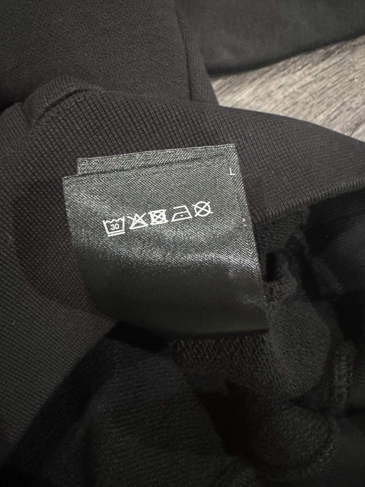 Vetements Vetements Flag Logo Hoodie (Black) Size US S / EU 44-46 / 1 - 6 Thumbnail