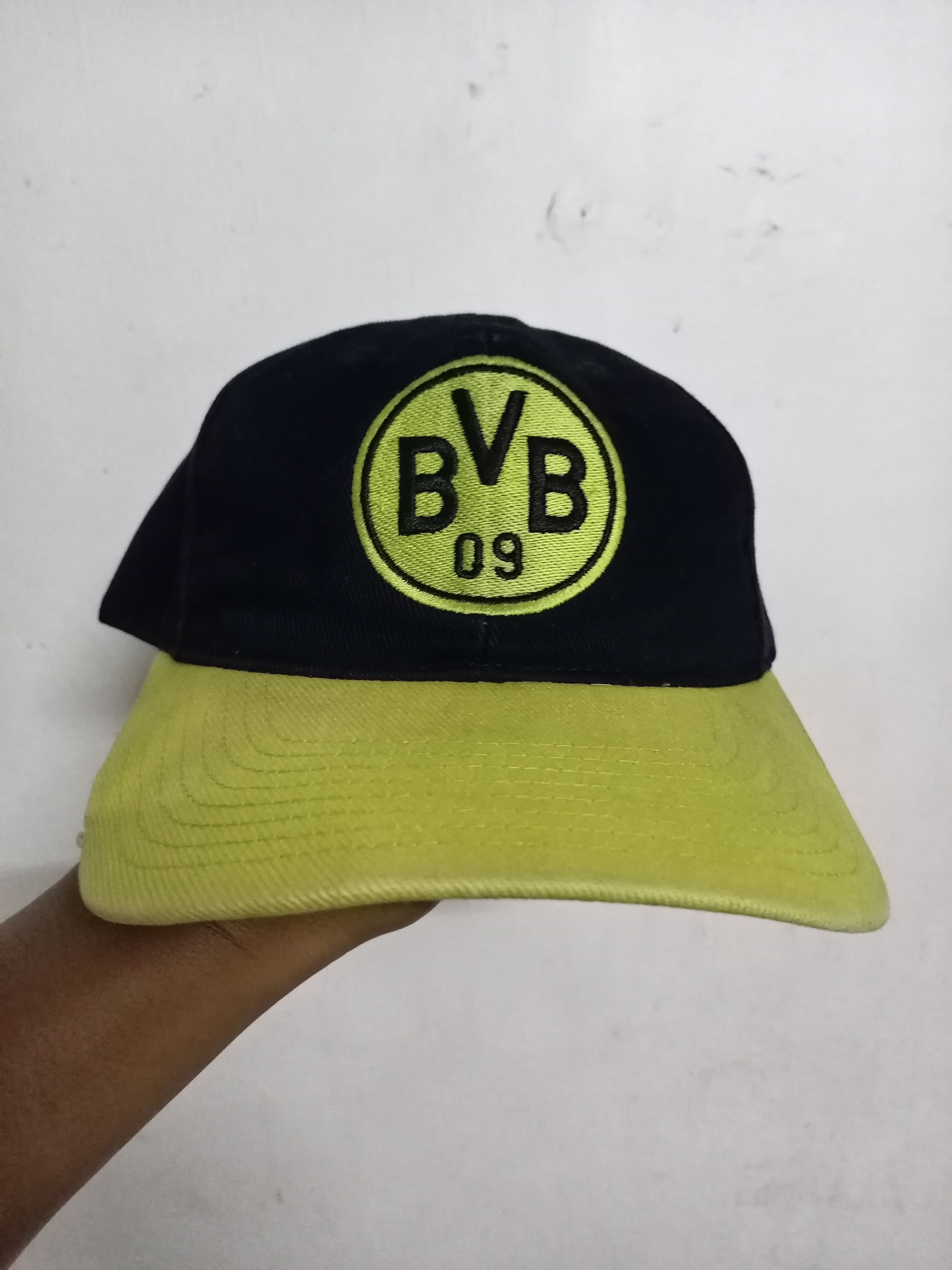 Nike × Vintage VINTAGE NIKE BORUSSIA DORTMUND HAT Size ONE SIZE - 1 Thumbnail