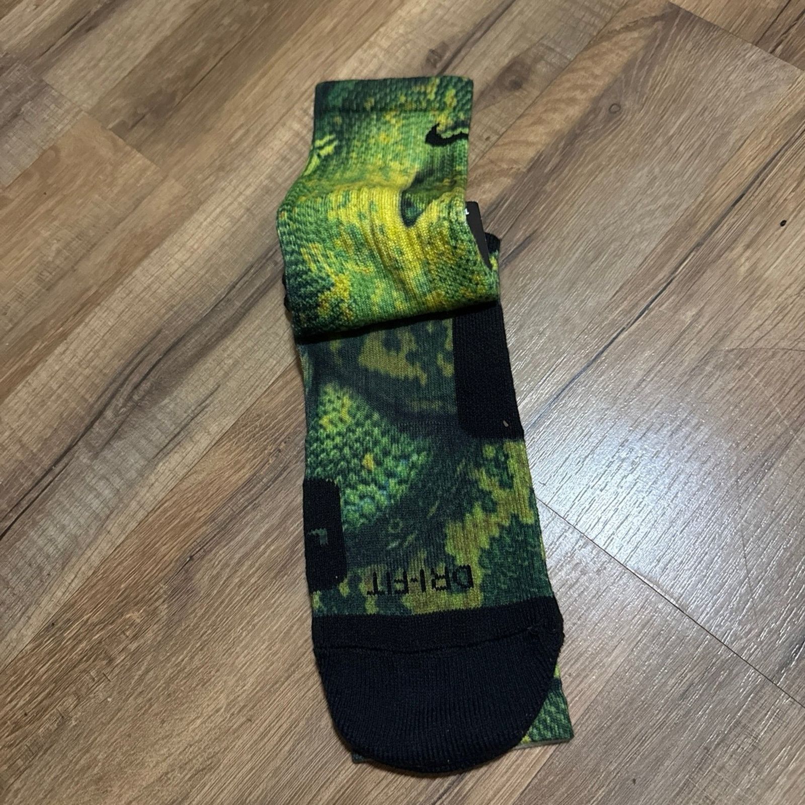 Nike 2014 Nike Elite Digital Ink Kobe Poison Green Snake Socks Size ONE SIZE - 2 Thumbnail