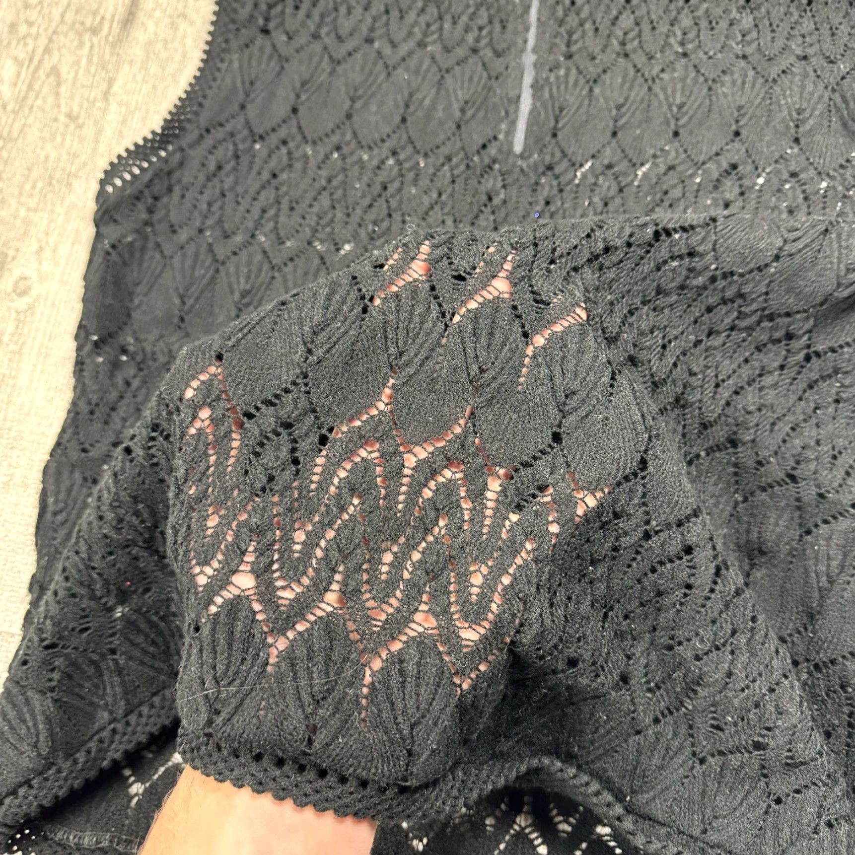 Vintage VINTAGE Macy's Women’s Sleeveless Back Zip Sheer Knit Vest Lace Black, Boho Chic, Open-Knit, Size S (Adult) Women Size S / US 4 / IT 40 - 7 Thumbnail