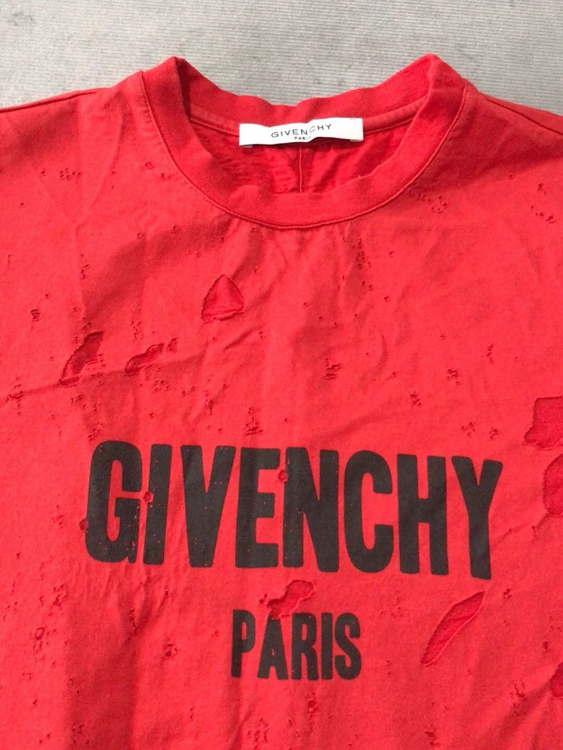 Givenchy Givenchy Ripped Short Sleeve T-Shirt Red Big Destruction Size US XS / EU 42 / 0 - 5 Thumbnail
