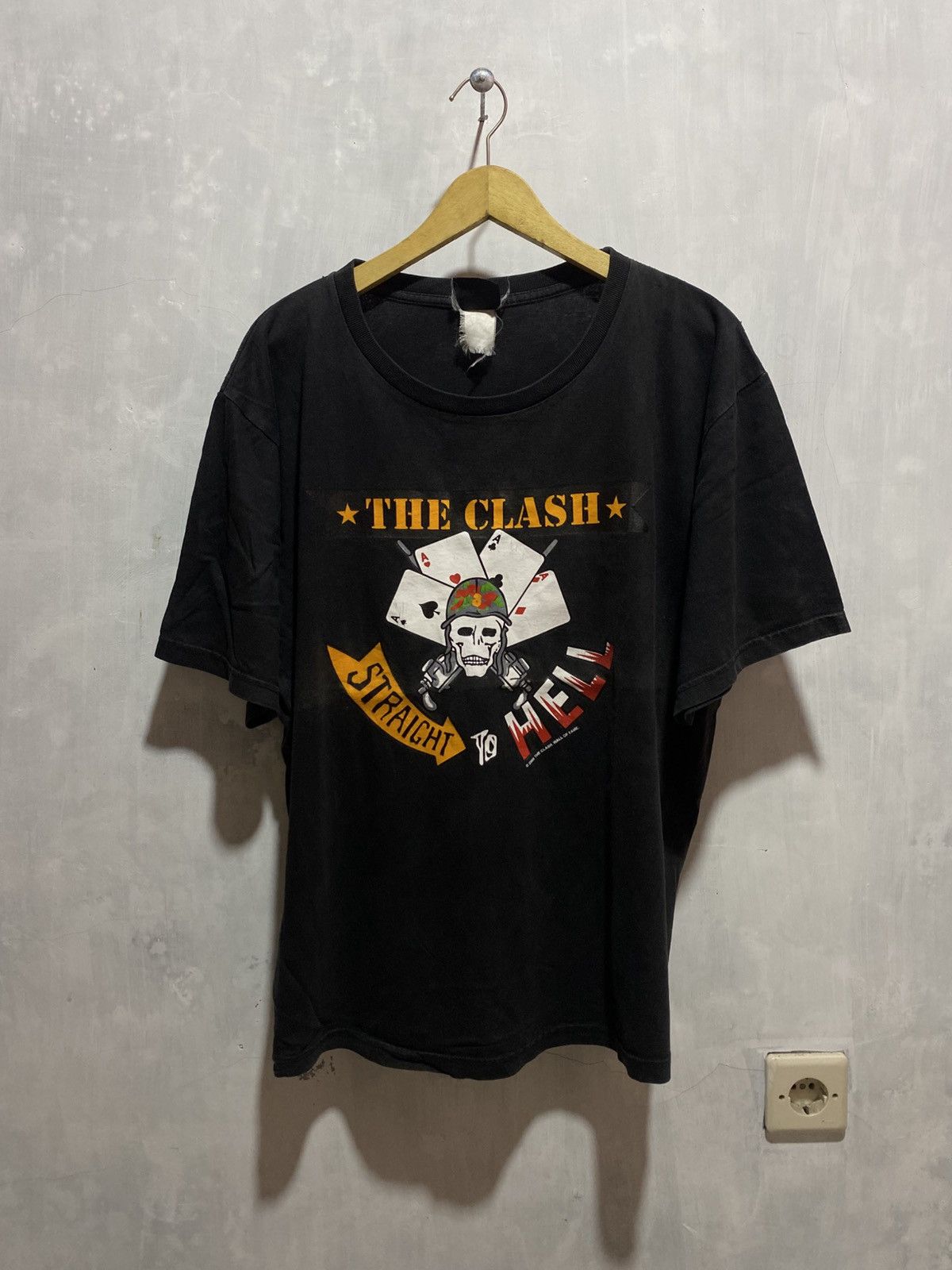 Band Tees Vintage the clash straight to hell 2006 by wall of fame Size US L / EU 52-54 / 3 - 2 Thumbnail