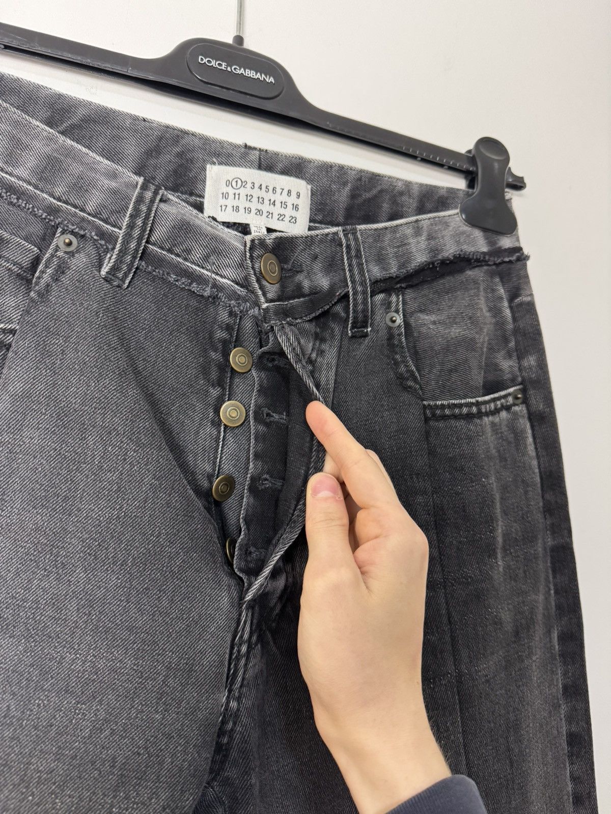 Maison Margiela Maison Margiela Black Deconstructed Hybrid Jeans Line 1 Size 27" / US 4 / IT 40 - 13 Thumbnail