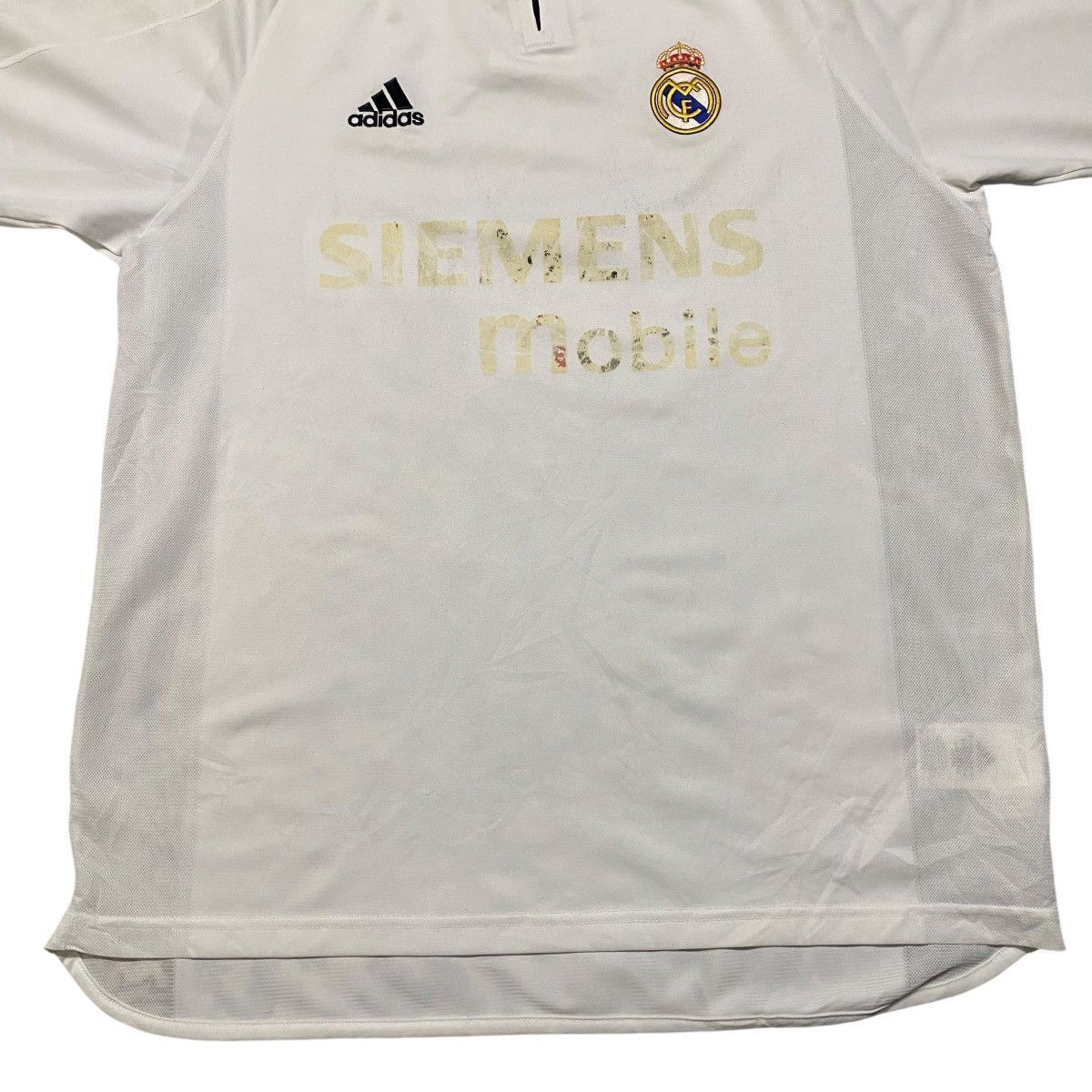 Vintage Vintage Real Madrid Jersey 2003 Home Size US L / EU 52-54 / 3 - 6 Thumbnail