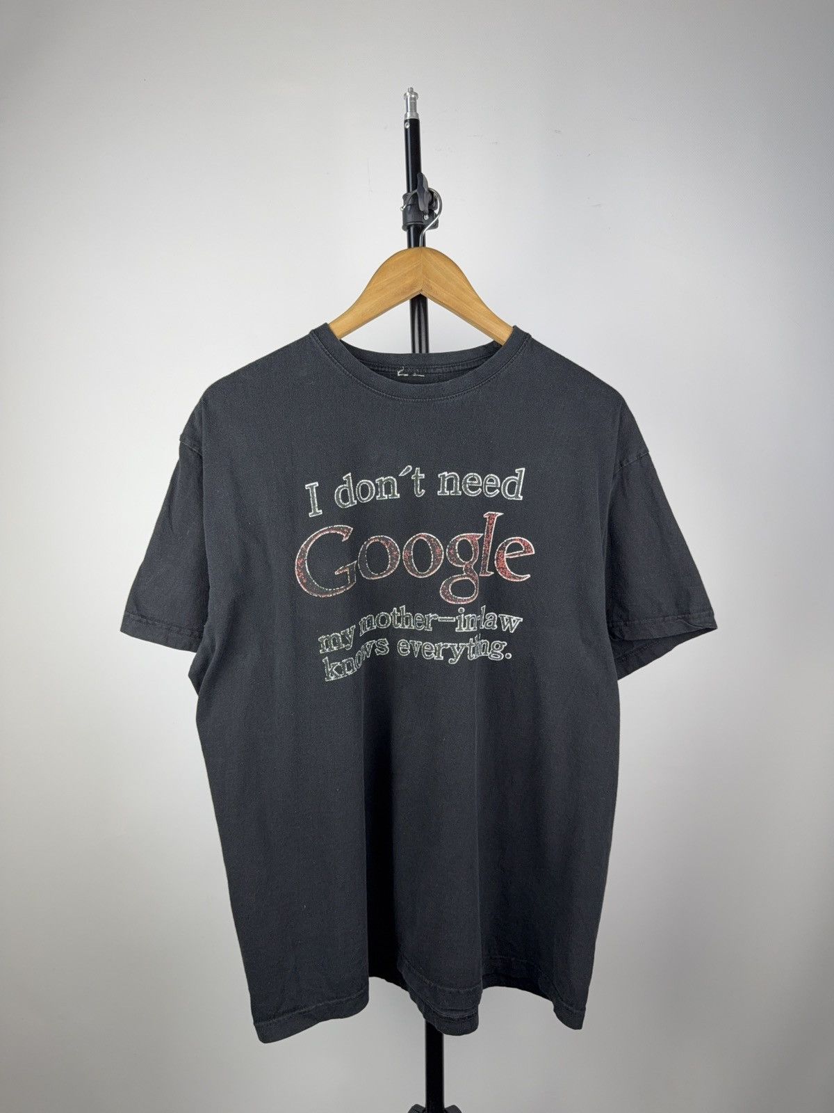 Vintage 00s I don’t need Google my mother-in-law knows Humor T-shirt Size US L / EU 52-54 / 3 - 1 Thumbnail