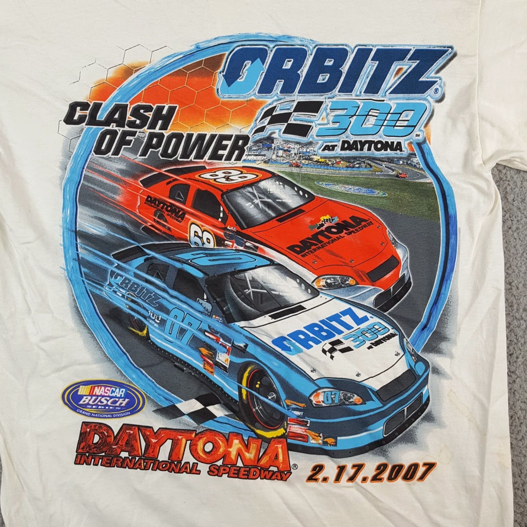 Gildan VINTAGE Orbitz 300 Daytona NASCAR Racing Race Tee Men's M T-Shirt White Cotton Logo Embroidered 90s 00s Y2K VTG Mens Size US M / EU 48-50 / 2 - 7 Thumbnail