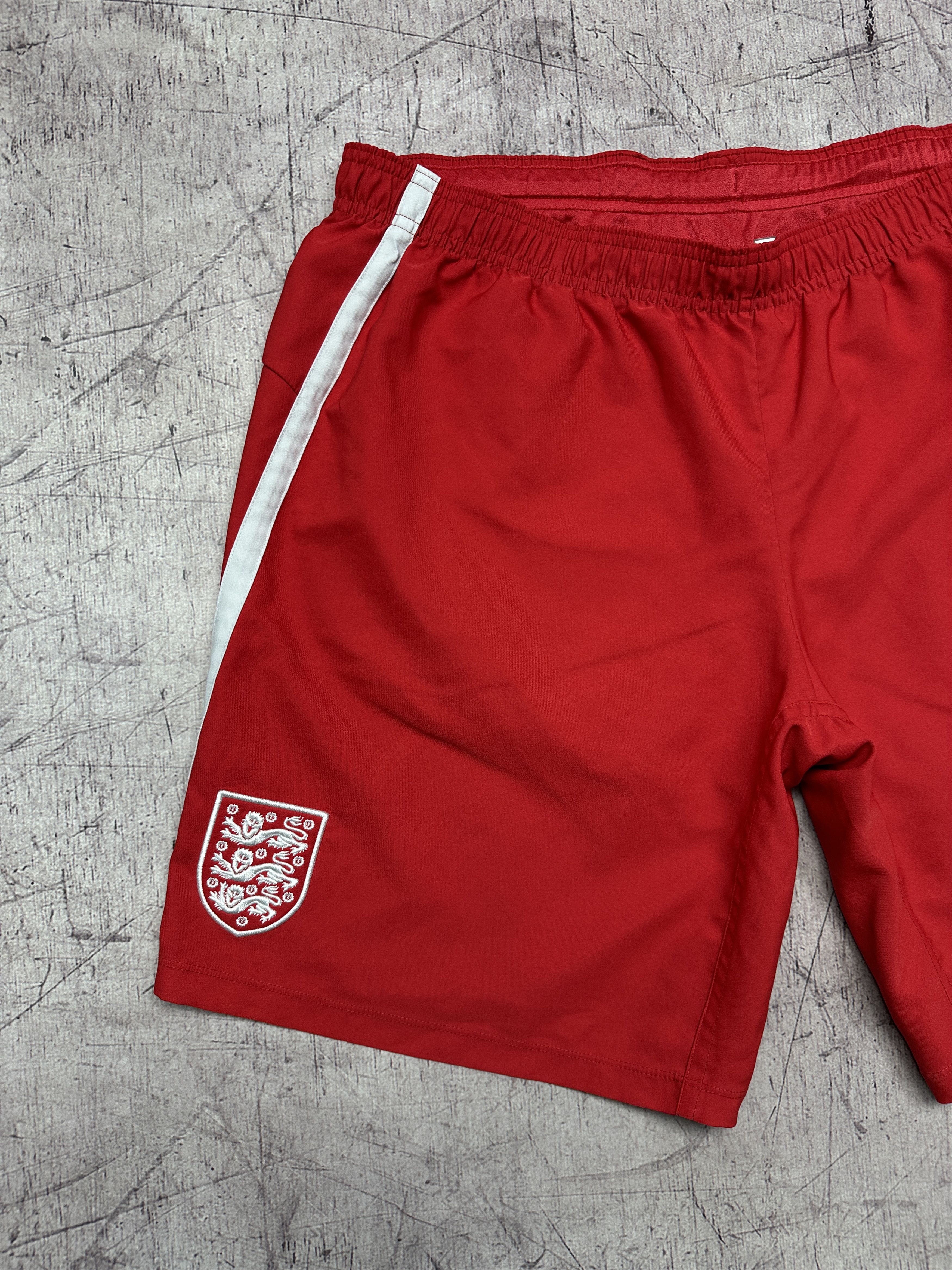 Umbro Umbro England Mens Nylon Shorts Size US 36 / EU 52 - 2 Thumbnail