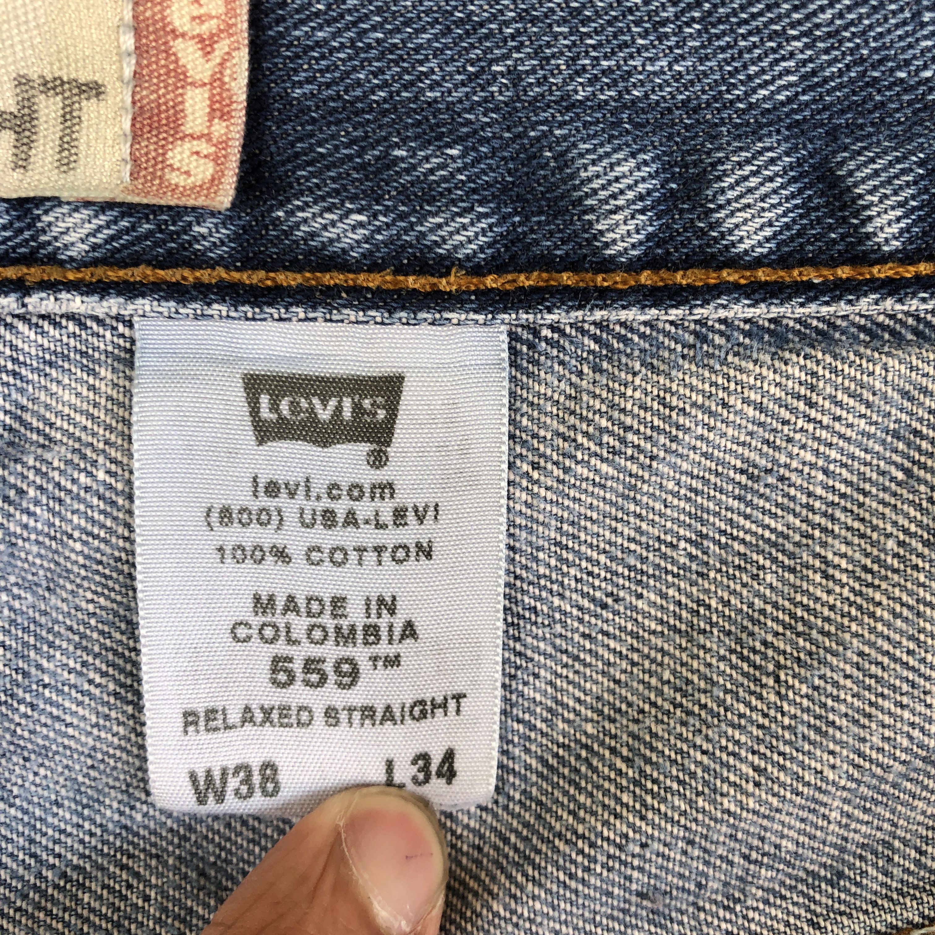 Levi's Vintage Levis Distressed Jeans Levi's Faded Light Wash Denim Size US 38 / EU 54 - 8 Thumbnail