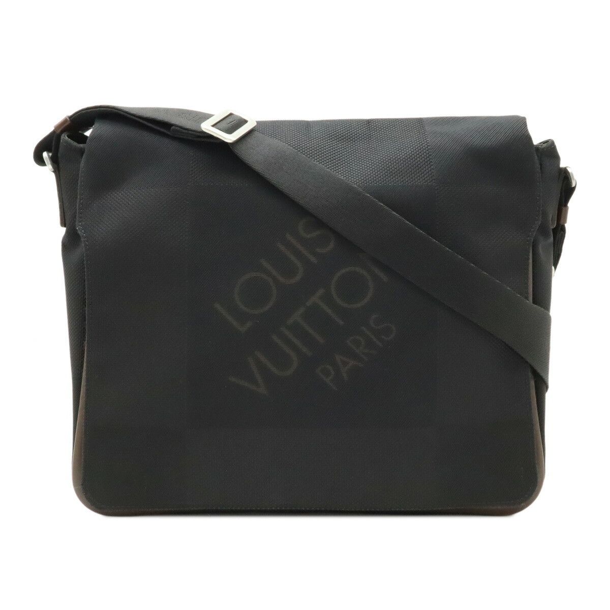 Louis Vuitton Louis Vuitton Damier Geant Messenger Shoulder Bag M93032 Canvas Crossbody Bag M93032 in Black