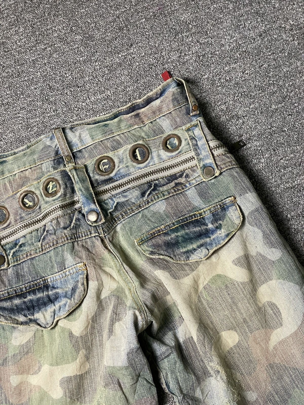 Japanese Brand × Vintage Vintage CRAZY LEOPARD Denim Shorts (95) Size US 28 / EU 44 - 19 Thumbnail