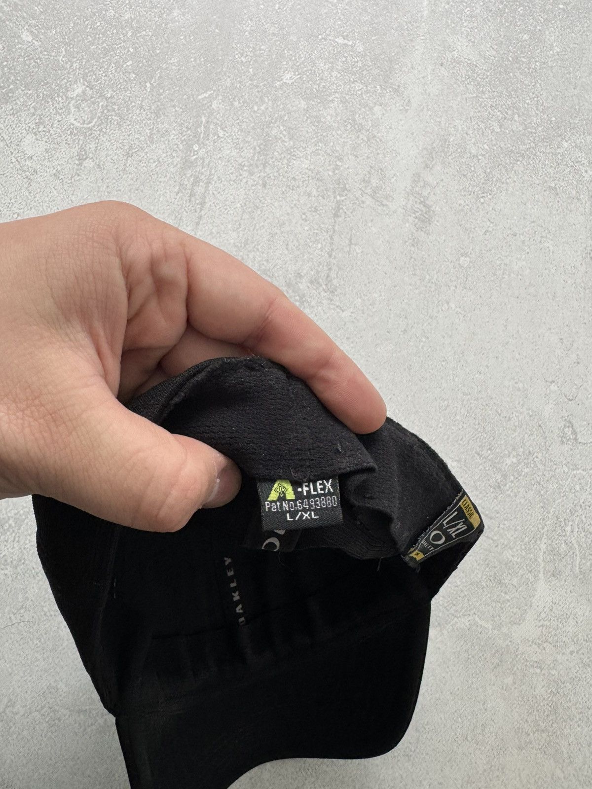 Oakley Vintage Oakley Carbon Plain Logo Flex Outdoor Cap Hat Size ONE SIZE - 11 Thumbnail