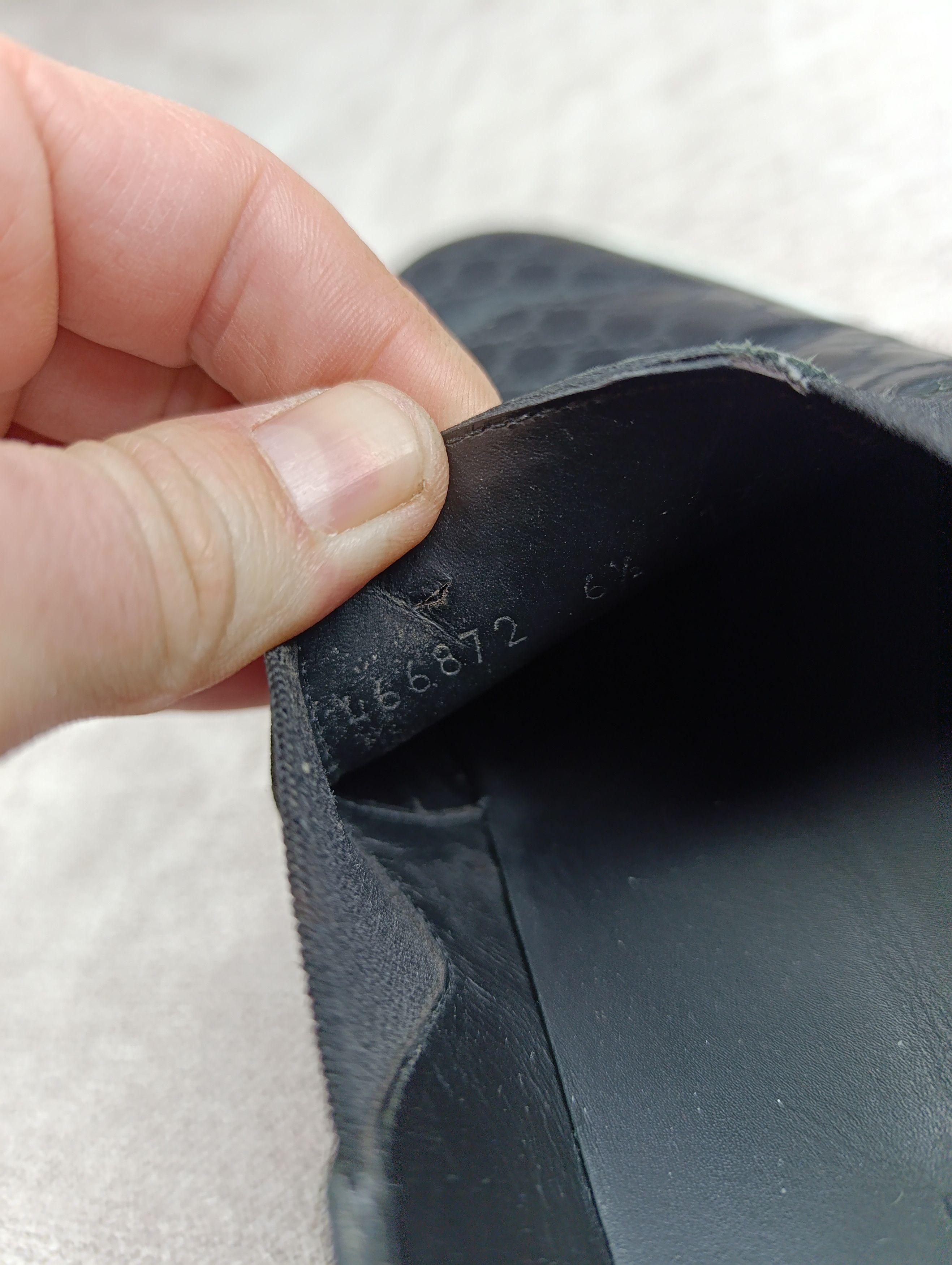 Gucci GUCCI LEATHER SIGNATURE SLIP-ON BLACK MONOGRAM Size US 7.5 / EU 40-41 - 17 Thumbnail