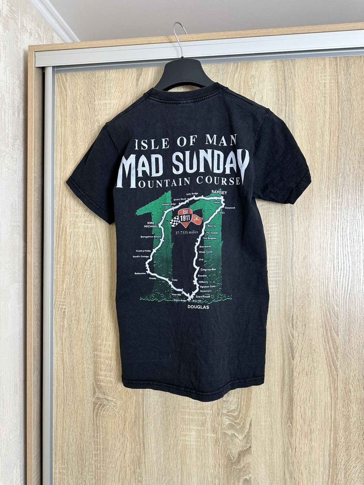 Vintage 🔥 Mad Sunday Isle Of Man Motorcycle Graphic T Shirt Racing Size US S / EU 44-46 / 1 - 5 Thumbnail
