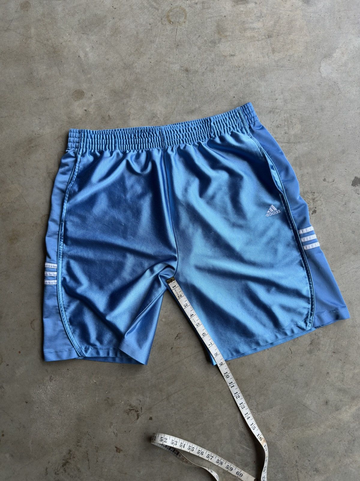 Adidas Vintage Blue Adidas Basketball Shorts - XL Size US 33 - 4 Thumbnail