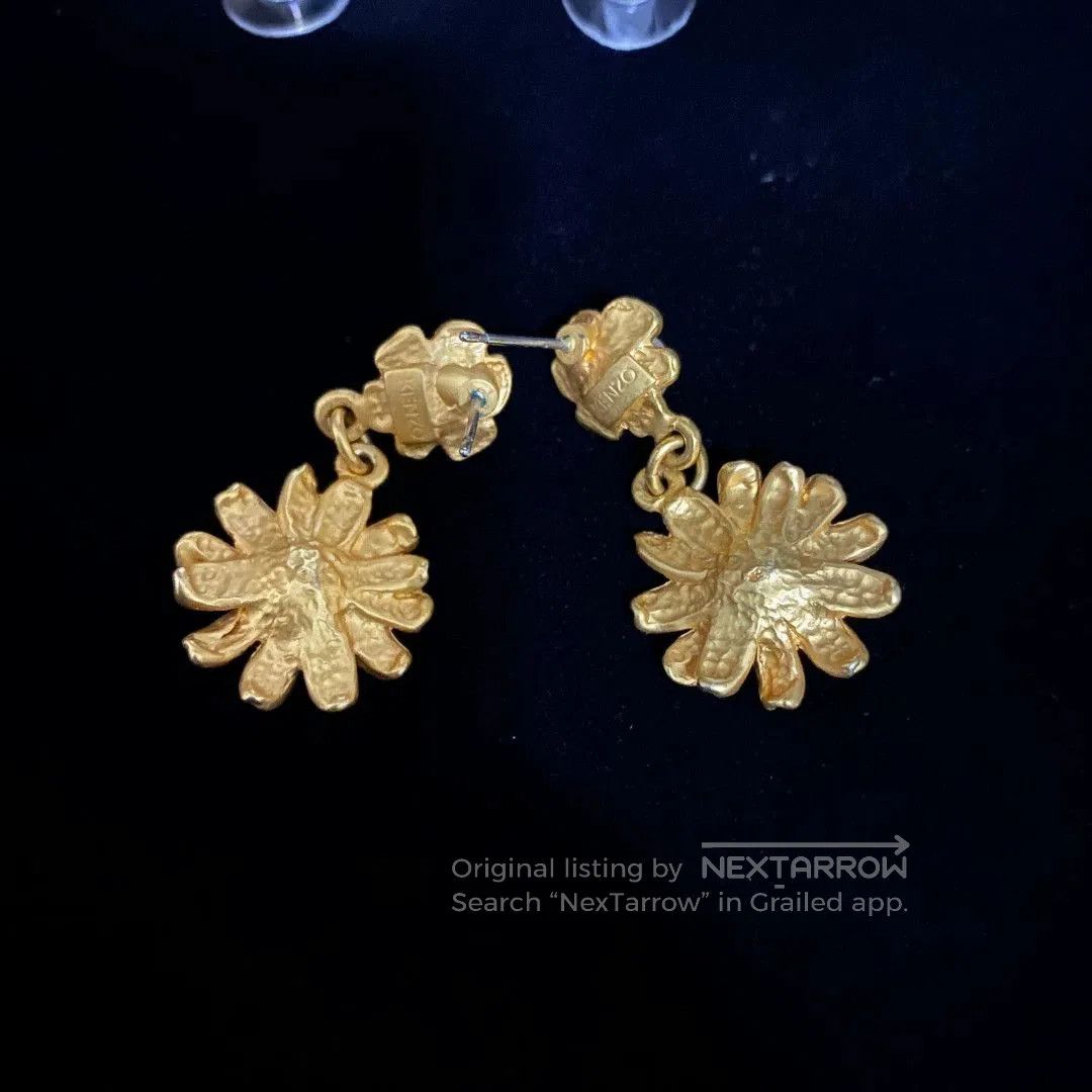 Kenzo KENZO Vintage Pearl Daisy Earrings. Size ONE SIZE - 4 Thumbnail