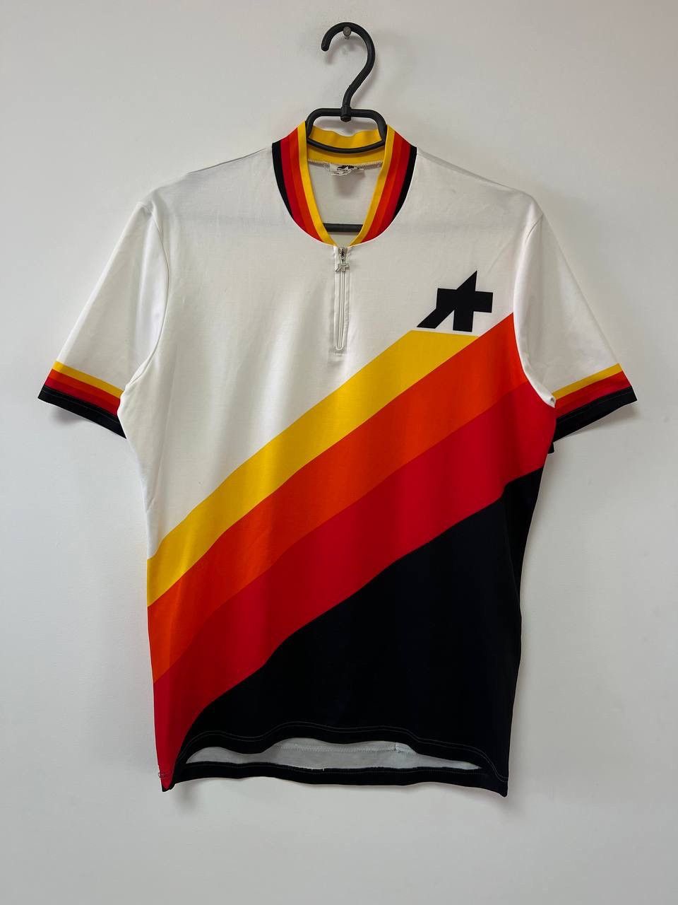 Other Assos Cycling Jersey Bicycle Shirt Switzerland Bike XLG Size US XL / EU 56 / 4 - 1 Thumbnail