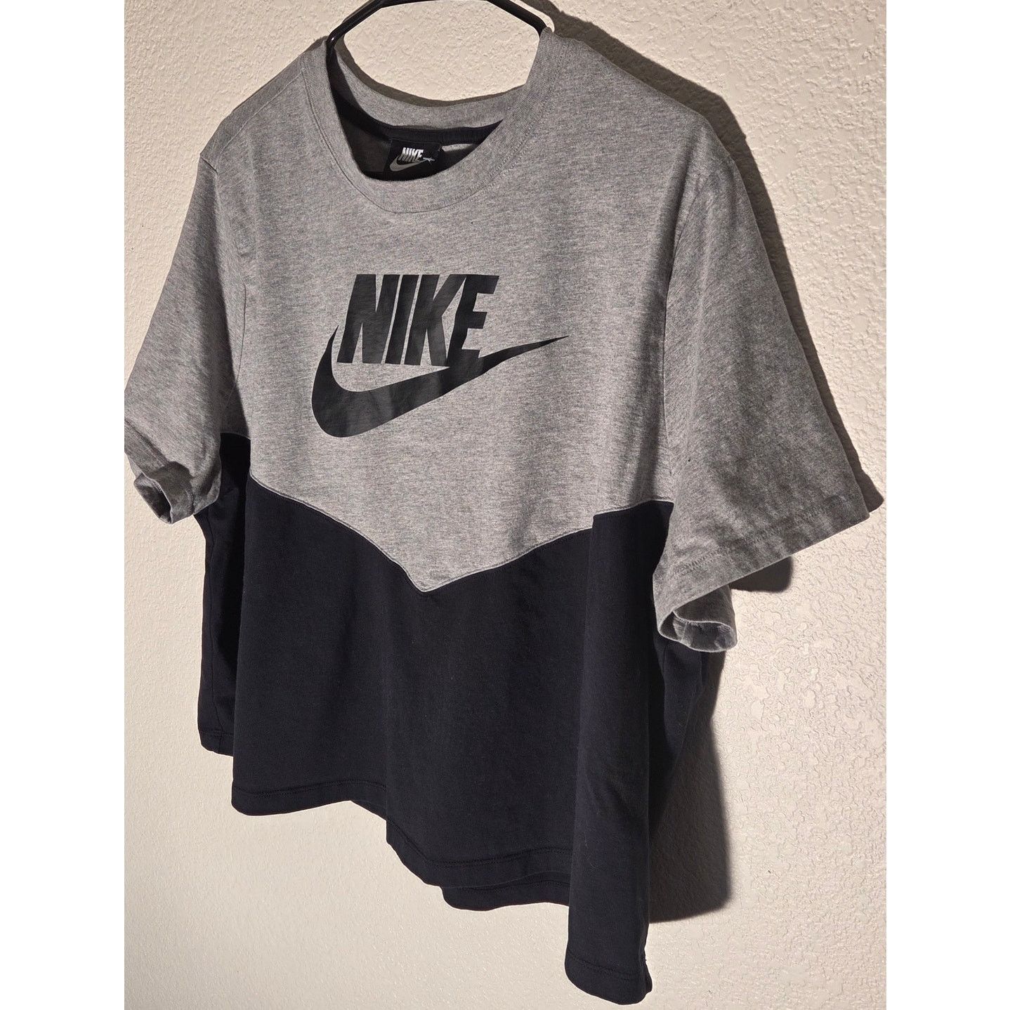 Nike Nike Crop Top T-Shirts Grey and Black - Women's 2XL Size XXL / US 16-18 / IT 52-54 - 6 Thumbnail