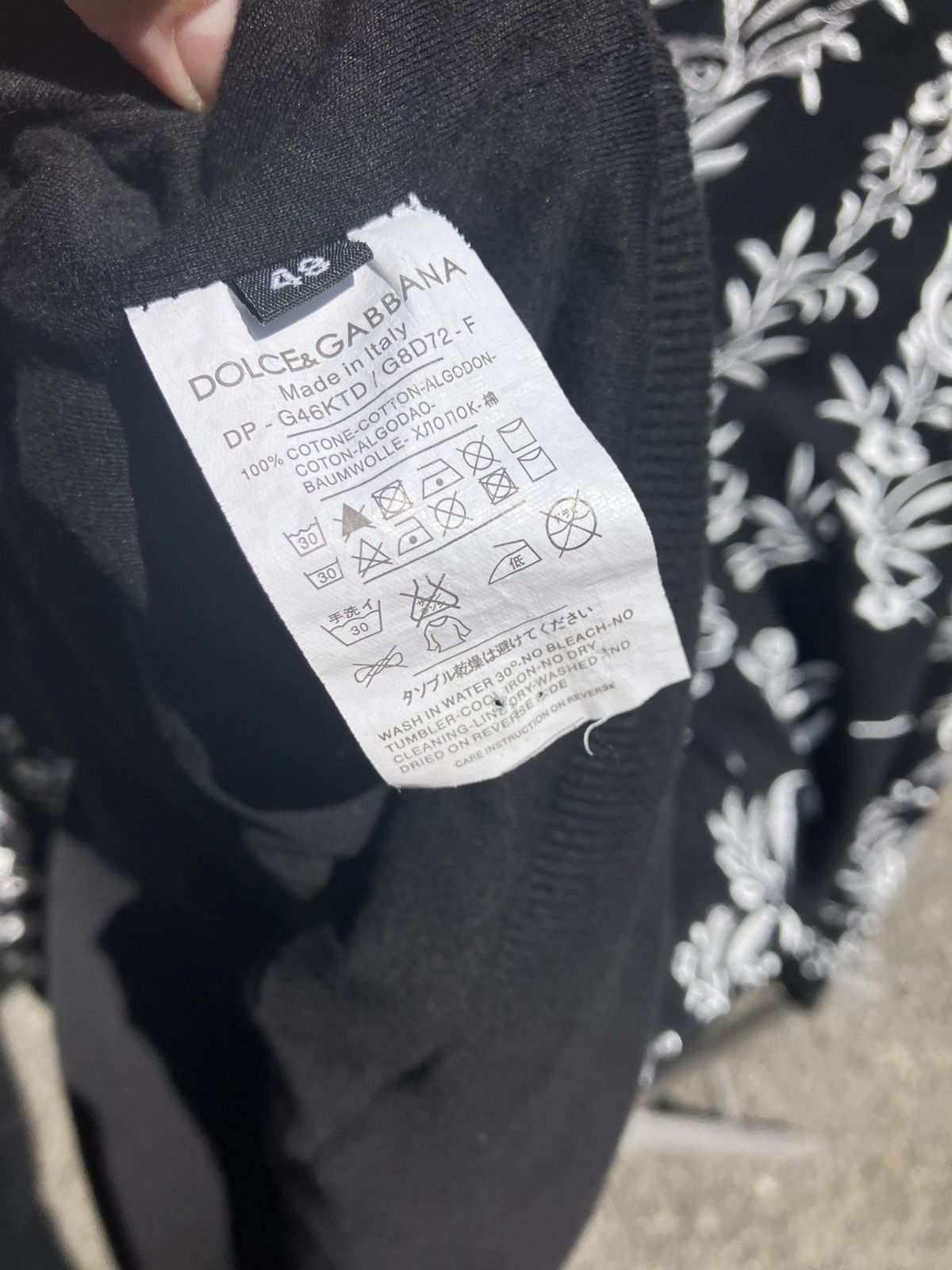Dolce & Gabbana FW2015 D&G Sicilian Family Embroidered Crewneck Sweatshirt Size US S / EU 44-46 / 1 - 8 Thumbnail
